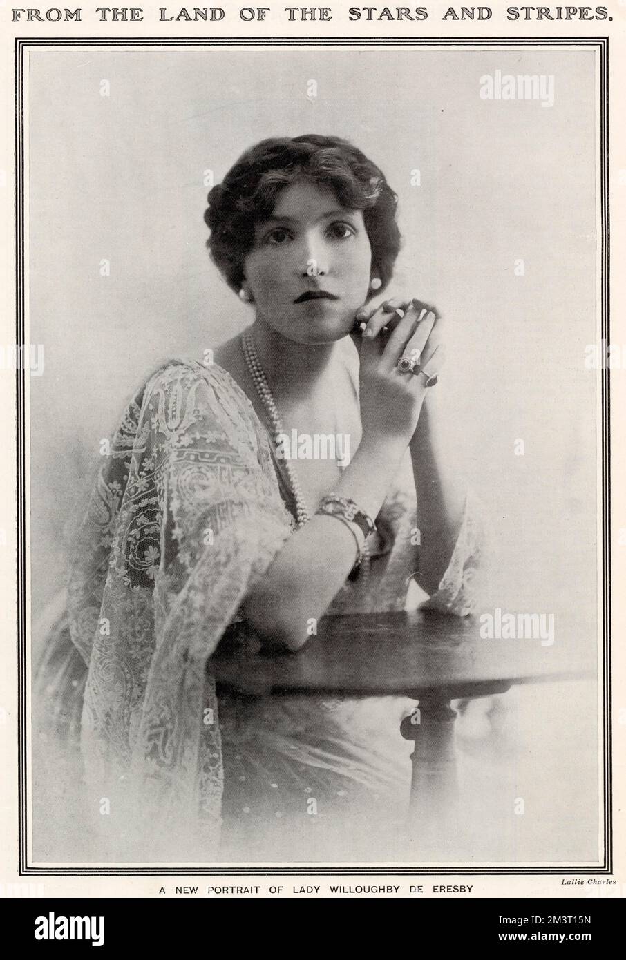 Lady Willoughby de Eresby, später Lady Ancaster, als ihr Mann den Titel abtrat, früher die Amerikanerin Miss Eloise Breese, die 1909 von Lallie Charles fotografiert wurde. Stockfoto