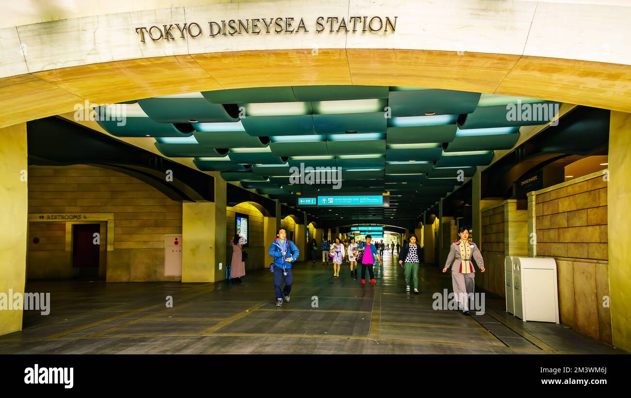 Wir kamen an der Tokyo Disney Station über die Disney Resort Line in