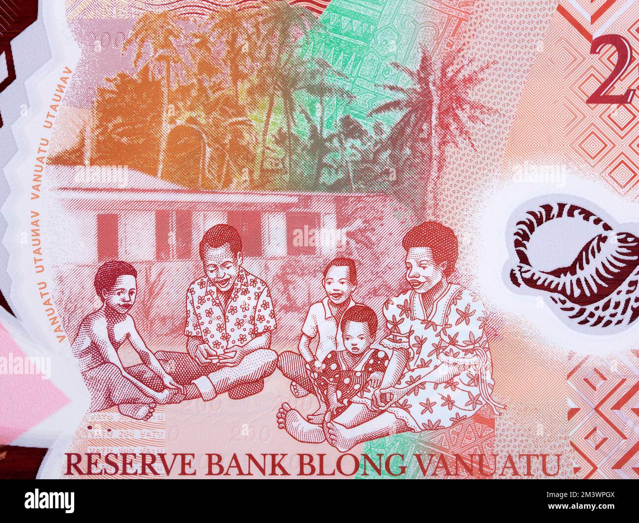 5-köpfige Familie, die außerhalb des Hauses sitzt, von Vanuatu Money - Vatu Stockfoto