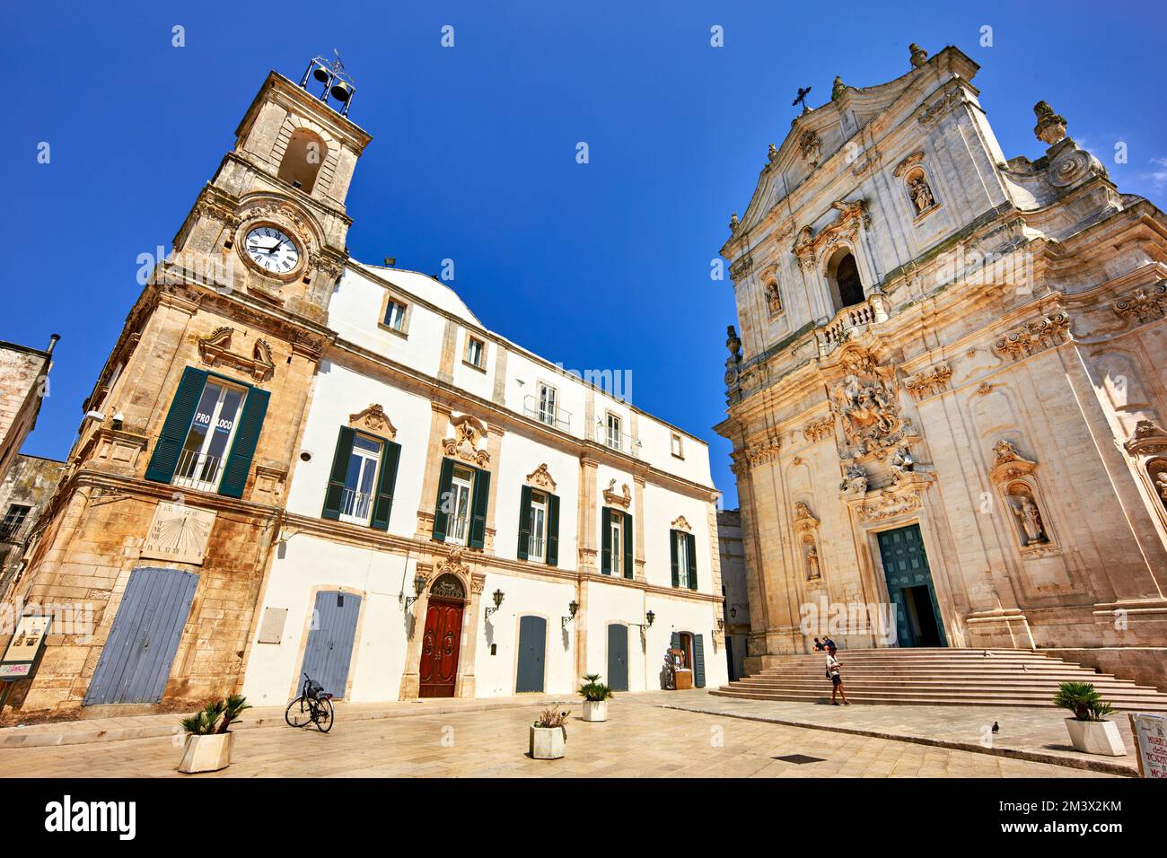 Apulien Apulien Italien. Martina Franca. Piazza Plebiscito und die Kathedrale. Basilika S. Martino Stockfoto