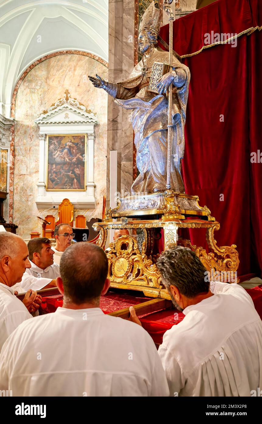 Apulien Apulien Italien. Ostuni. Festival des Heiligen Orontius. Prozession mit der Statue des Heiligen Stockfoto