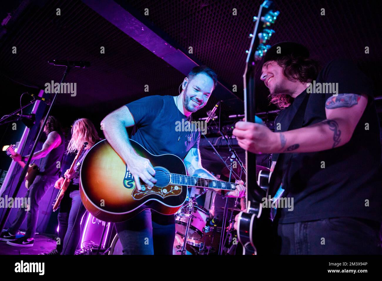 Diese verdammten Crows spielen eine ausverkaufte Show an der Wettbörse, Bristol, auf ihrer Point of No Return Tour am 9. Februar 2020 Stockfoto