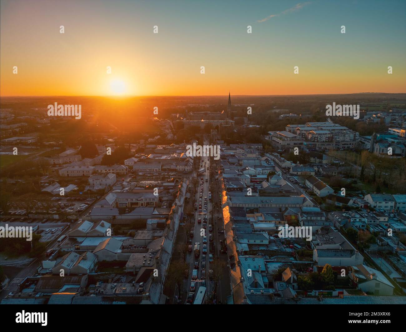 Sonnenuntergang im Dezember über Maynooth-Stadt Stockfoto