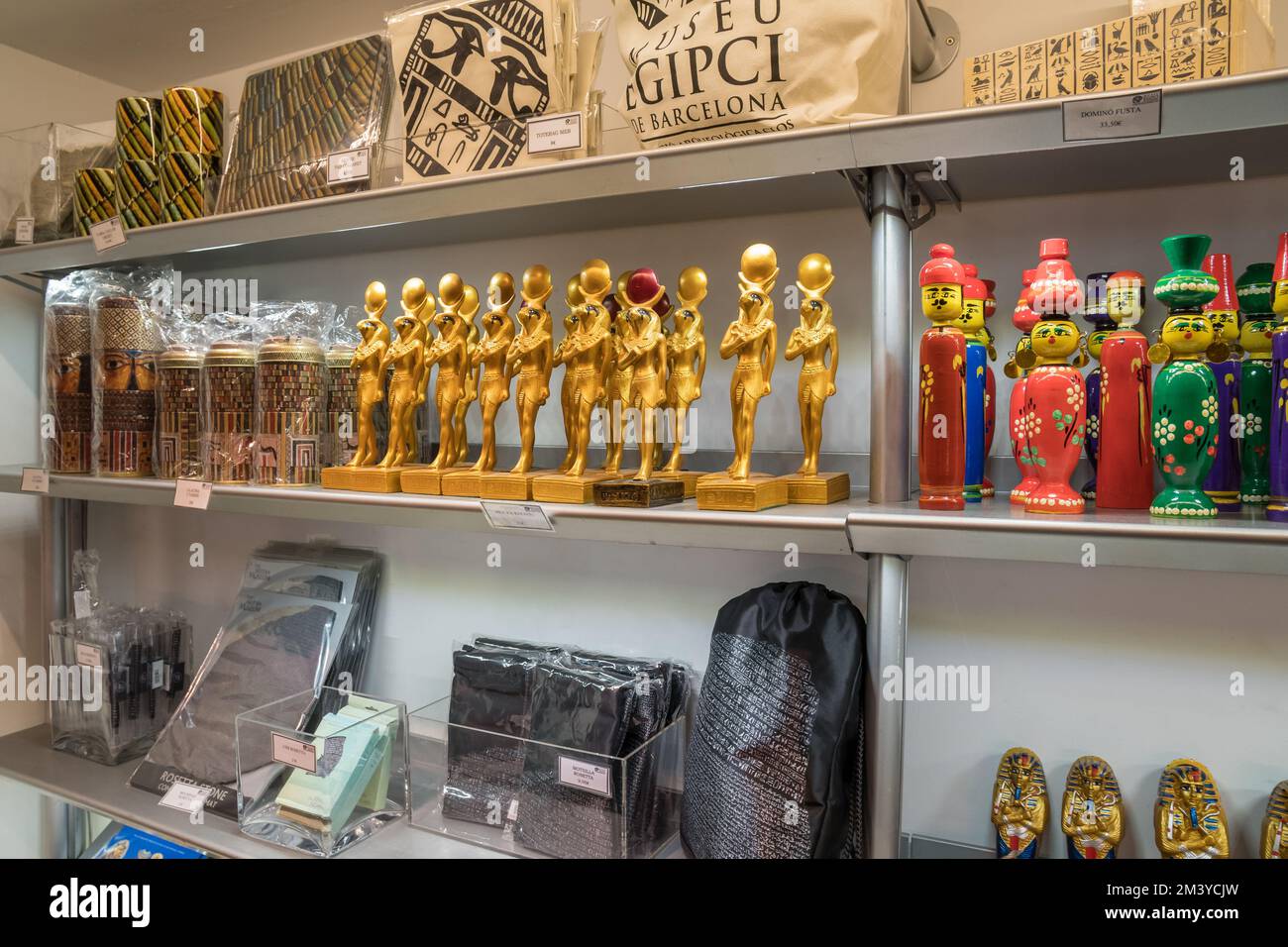 Museumsgeschenkeladen, Souvenirladen im Ägyptischen Museum Barcelona Stockfoto