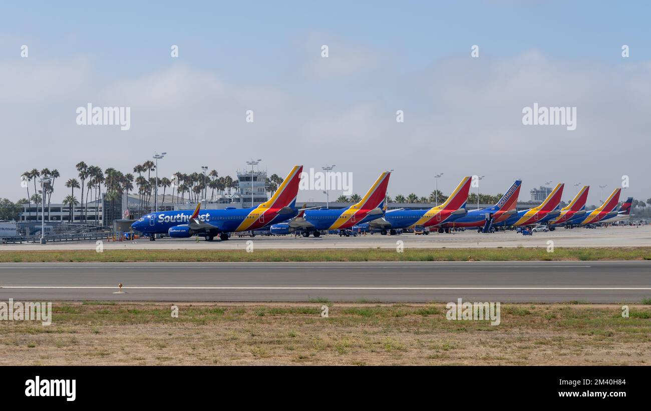Südwest-Flugzeuge parken am Flughafen Long Beach in Long Beach, CA, USA. Stockfoto