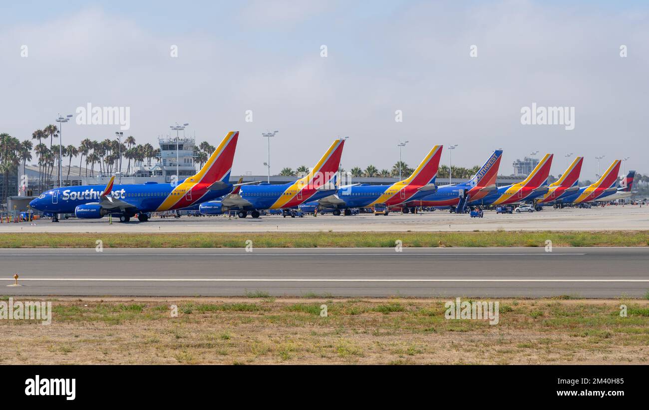 Südwest-Flugzeuge parken am Flughafen Long Beach in Long Beach, CA, USA. Stockfoto