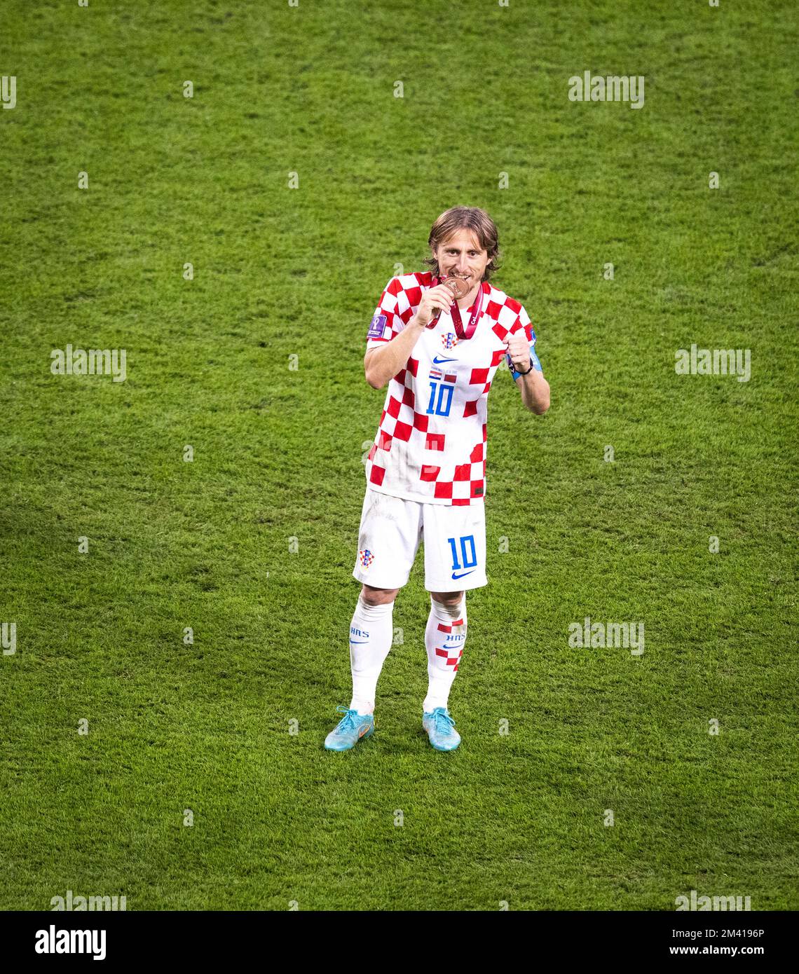 Doha, Katar. 17.. Dezember 2022. Luka Modric (Kroatien) feiert den dritten Platz Kroatien-Marokko-Match für den 3.. Platz Kroatien-Marokko-Weltmeisterschaft 2 Stockfoto