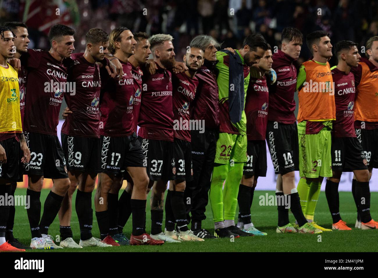 Reggina-Team bei Reggina 1914 gegen SSC Bari, italienisches Fußballspiel der Serie B in Reggio Calabria, Italien, Dezember 17 2022 Stockfoto