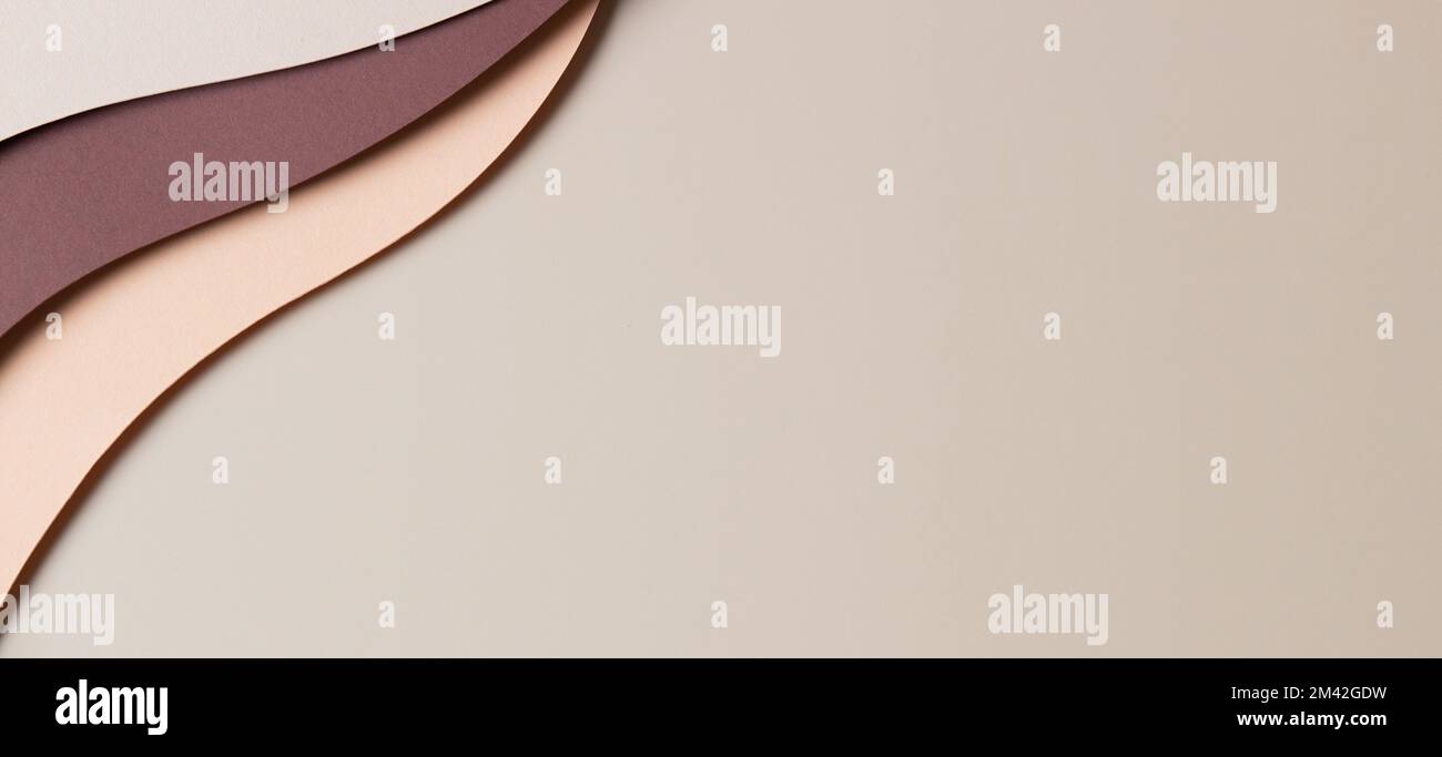Abstrakt beige farbigen Papier Textur Hintergrund. Minimale Papierschnitt-Komposition mit Schichten von geometrischen Formen und Linien in Brauntönen Stockfoto