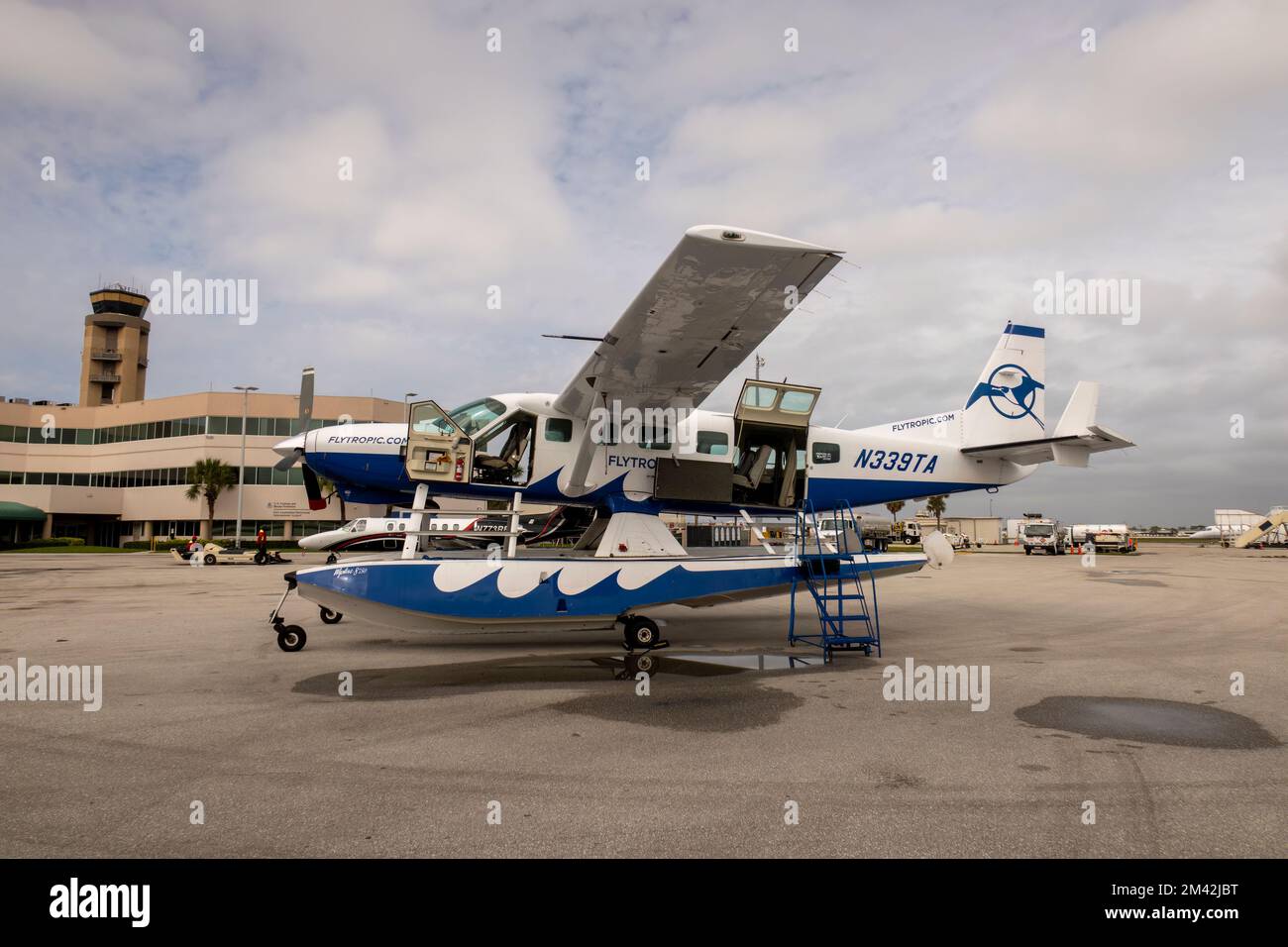 Ein Tropic Ocean Airways Cessna 208B Grand Caravan EX am Fort Lauderdale-Hollywood International Airport in Florida, USA Stockfoto