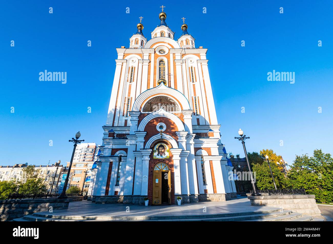 Uspensky-Kathedrale des Aufstiegs auf dem Komsomol-Platz, Khabarowsk, Khabarowsk Krai, Russland Stockfoto