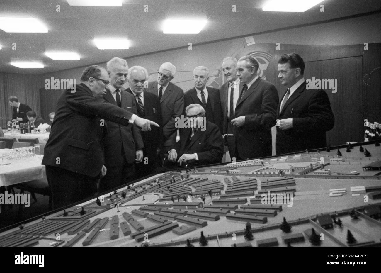 Ein Modell des Konzentrationslagers Sachsenhausen wurde der Öffentlichkeit 1970 vom Konzentrationslagerkomitee vorgestellt, d.h. von den Überlebenden der Nazis Stockfoto