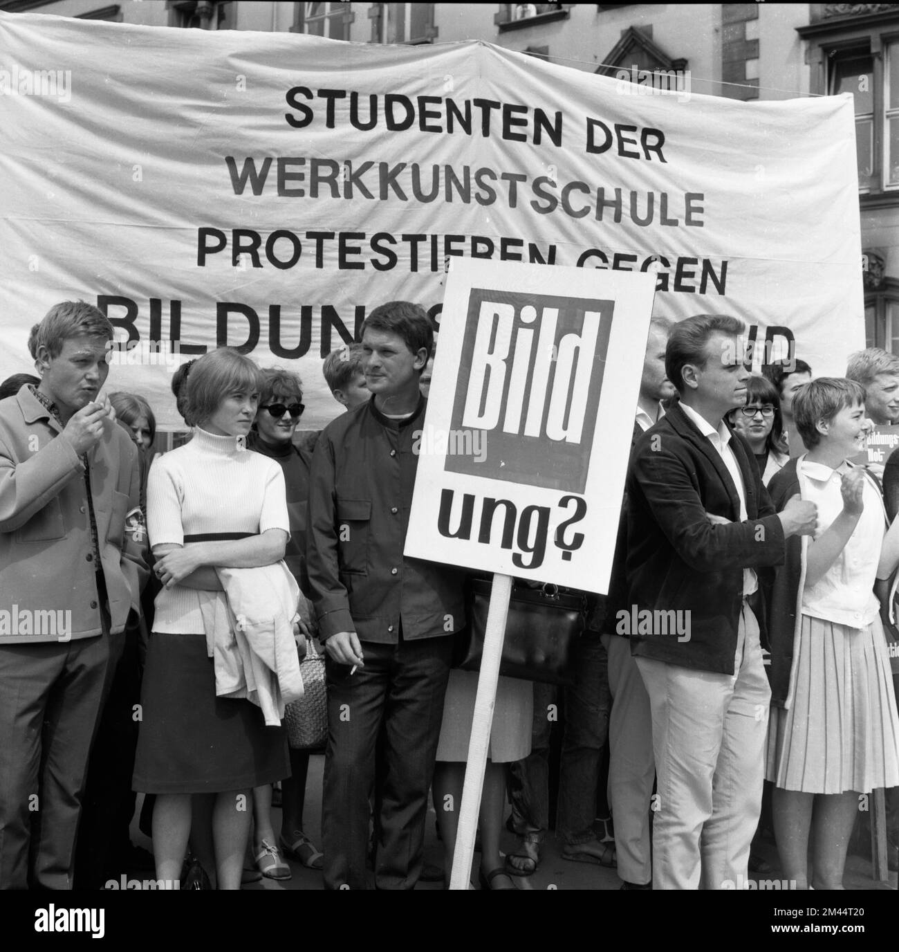 Die Schüler demonstrierten hier in Hannover auf 7. 7. 1965, gegen einen Bildungsnotstand, Deutschland Stockfoto