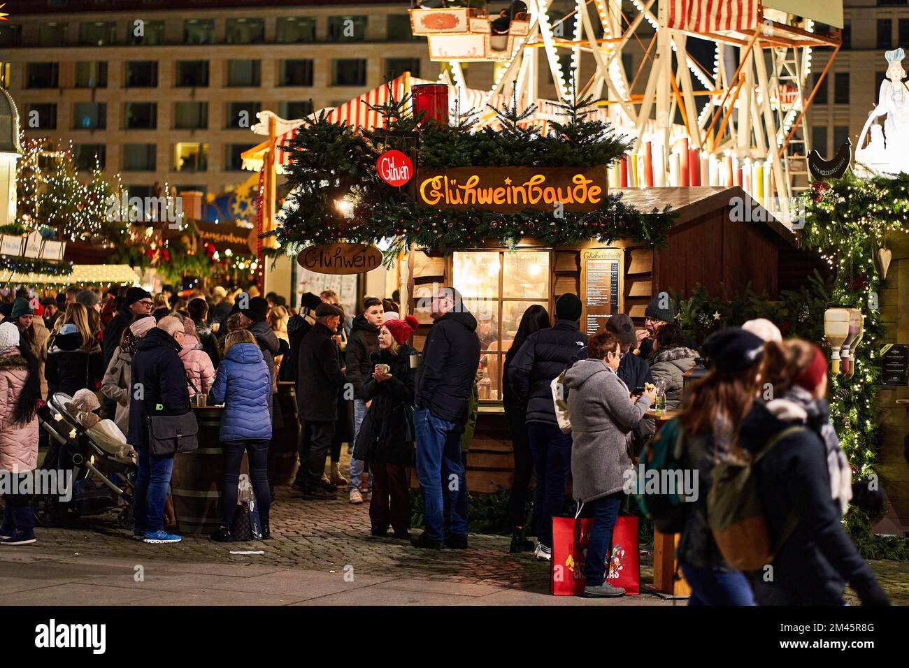 Weihnachtsmarkt deutschland deutschland weihnachtsmarkt gluhwein stand Fotos und Bildmaterial