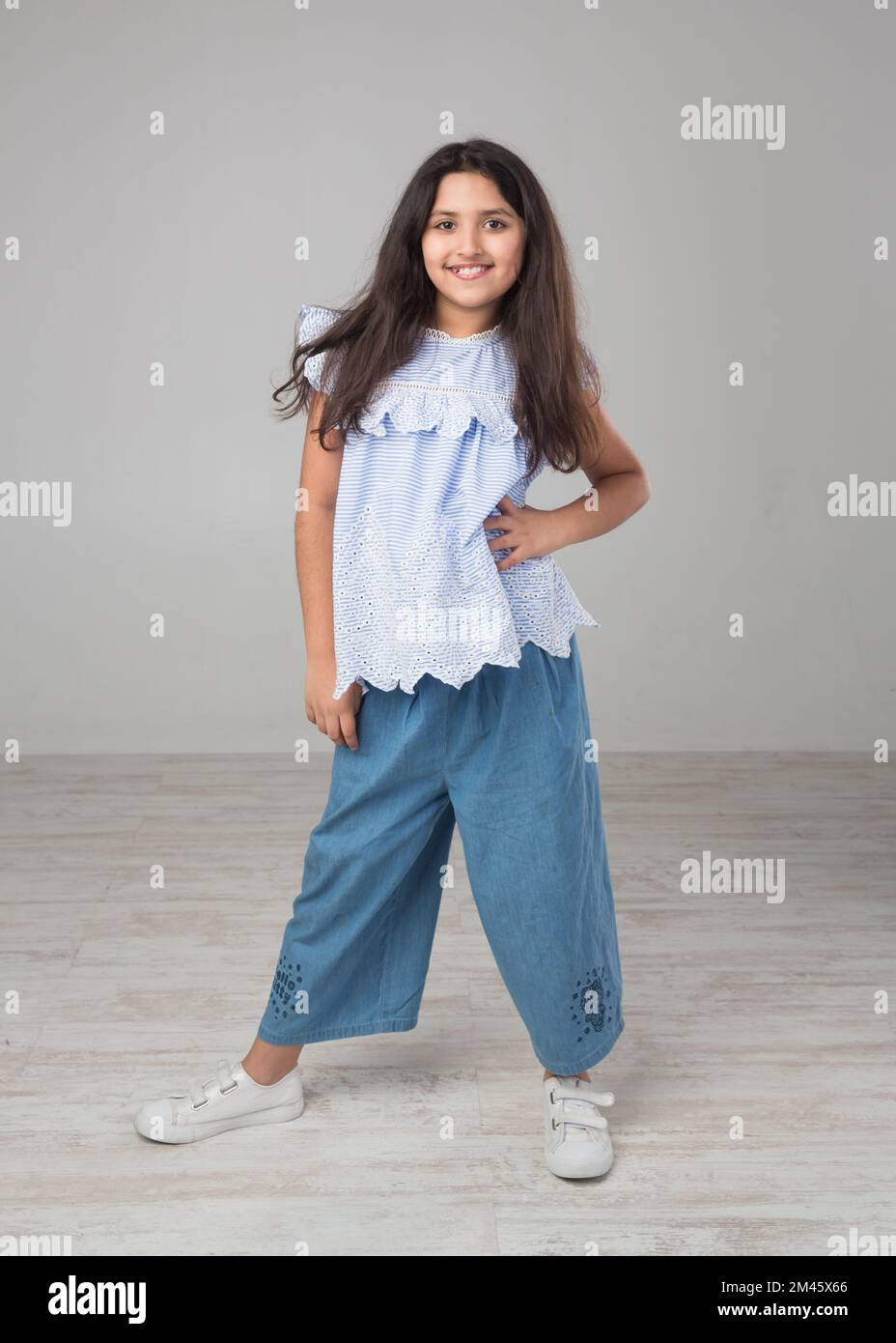 Porträt eines jungen arabischen Mädchens. Stockfoto
