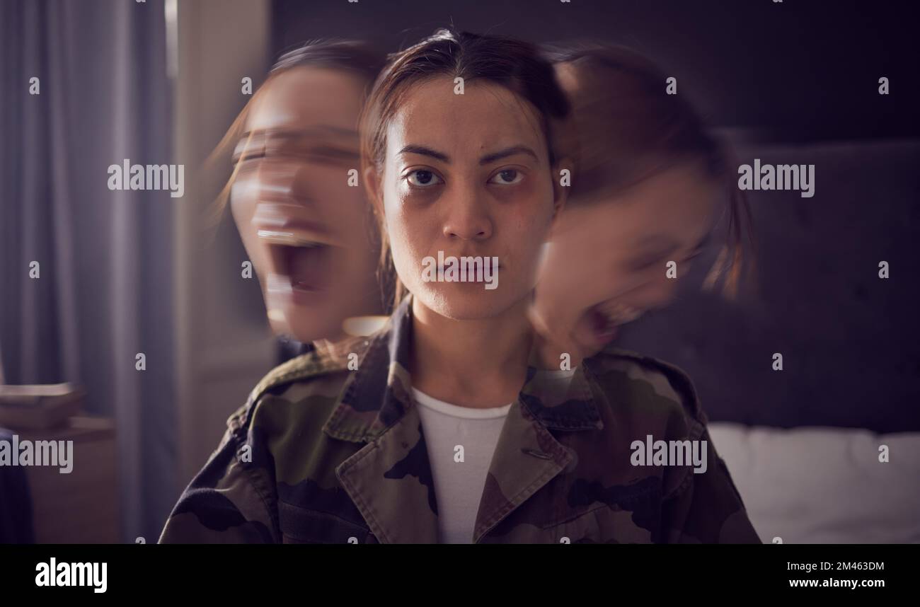 Bipolare, schizophrene und Militärfrau mit PTBS, Kriegsstress und Müdigkeit von psychischen Problemen. Angst, Geschrei und Porträt eines Soldaten Stockfoto