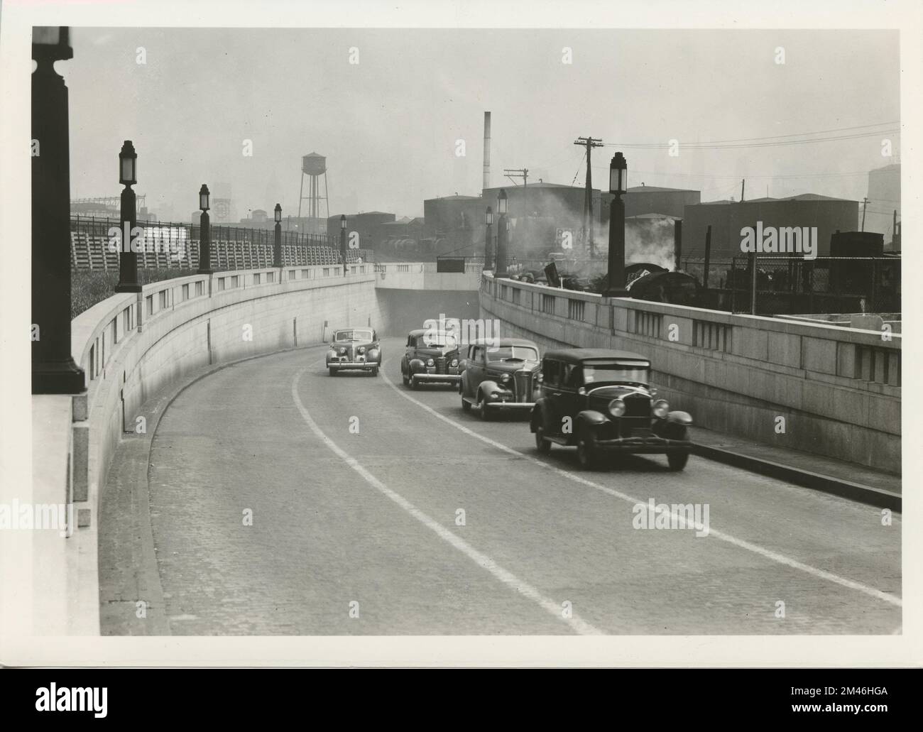 Abfahrt Holland Tunnel In New Jersey. Originalüberschrift: Holland Tunnel Ausfahrt in New Jersey mit drei - 2 langsamen und 1 schnellen Spuren. J. K. Hillers. Staat: New Jersey. Stockfoto
