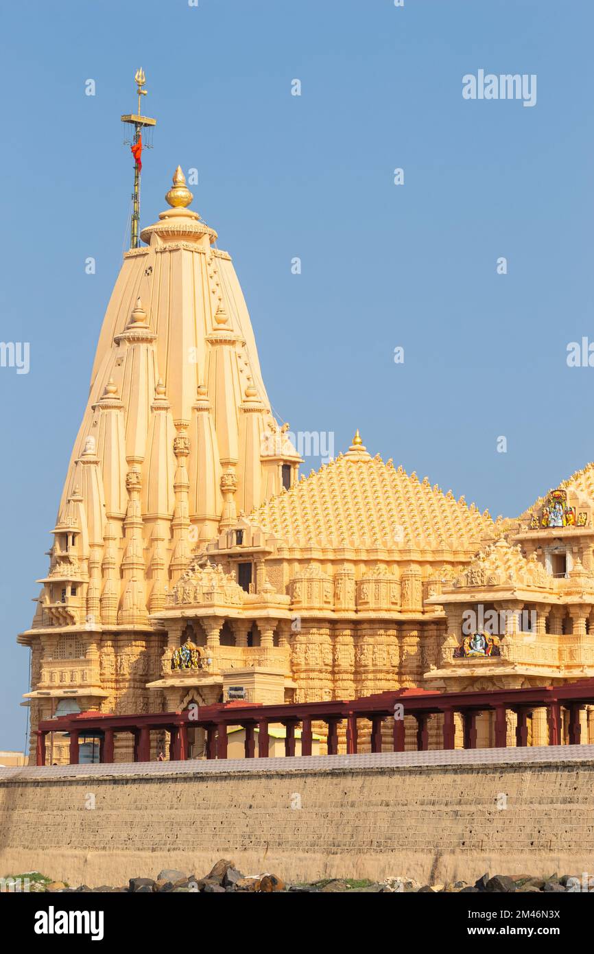 Portrait des Somnath Temple, eines von 12 Jyotirlinga, Somnath, Ahmedabad, Gujarat, Indien. Stockfoto