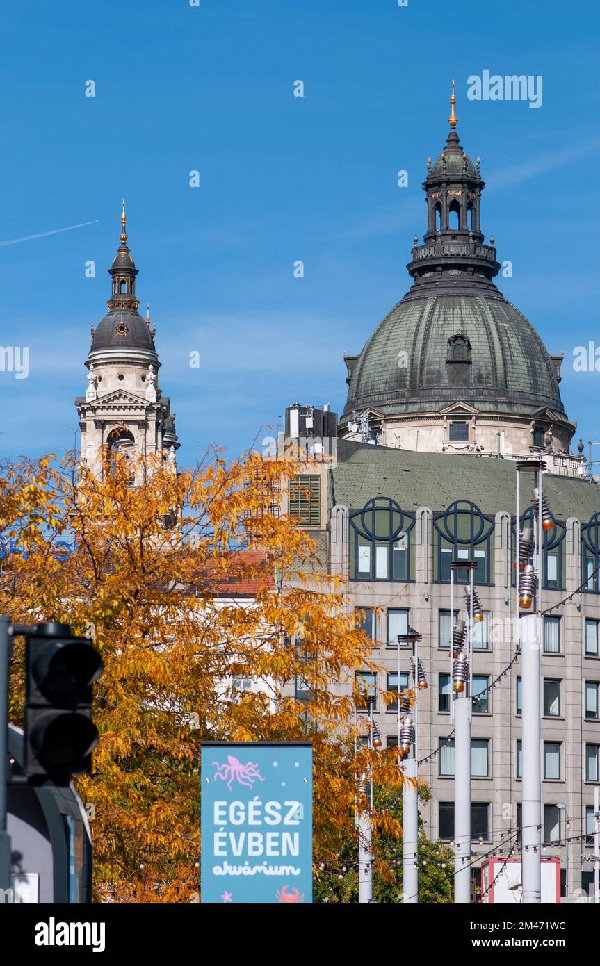 Stadtbild im Stadtzentrum von Budapest im Stadtteil V Stockfoto