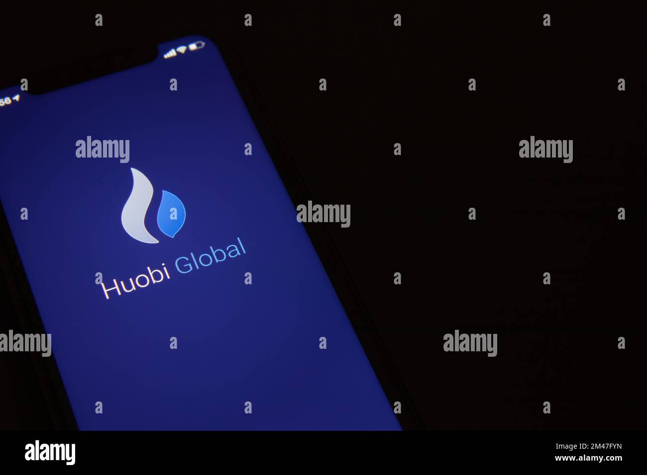 Huobi Global Stock Market App für mobile Smartphones. Stockfoto