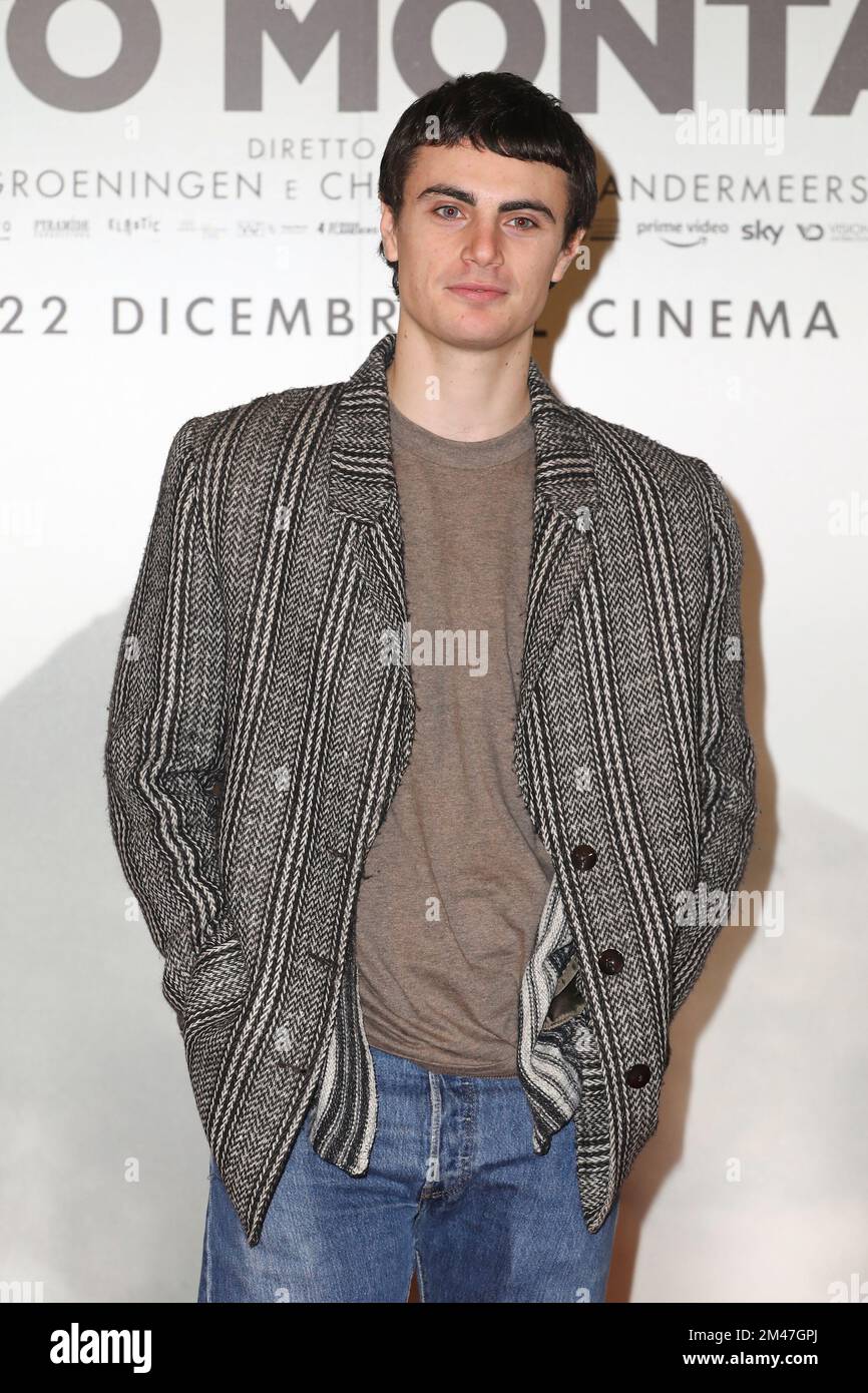 Rom, Italien. 19.. Dezember 2022. Rom, Space Moderno Kino, Fotofilm „die acht Berge“. Auf dem Foto: Andrea Palma Credit: Independent Photo Agency/Alamy Live News Stockfoto