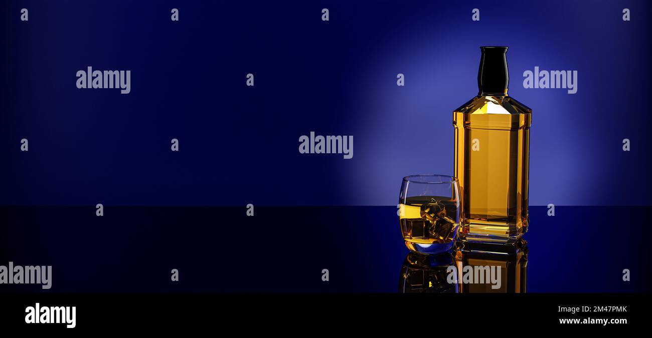 Glas und Flasche Whiskey/Brandy und Eiswürfel Scotch on the Rocks mit Hintergrundbeleuchtung auf blauem Hintergrund Stockfoto