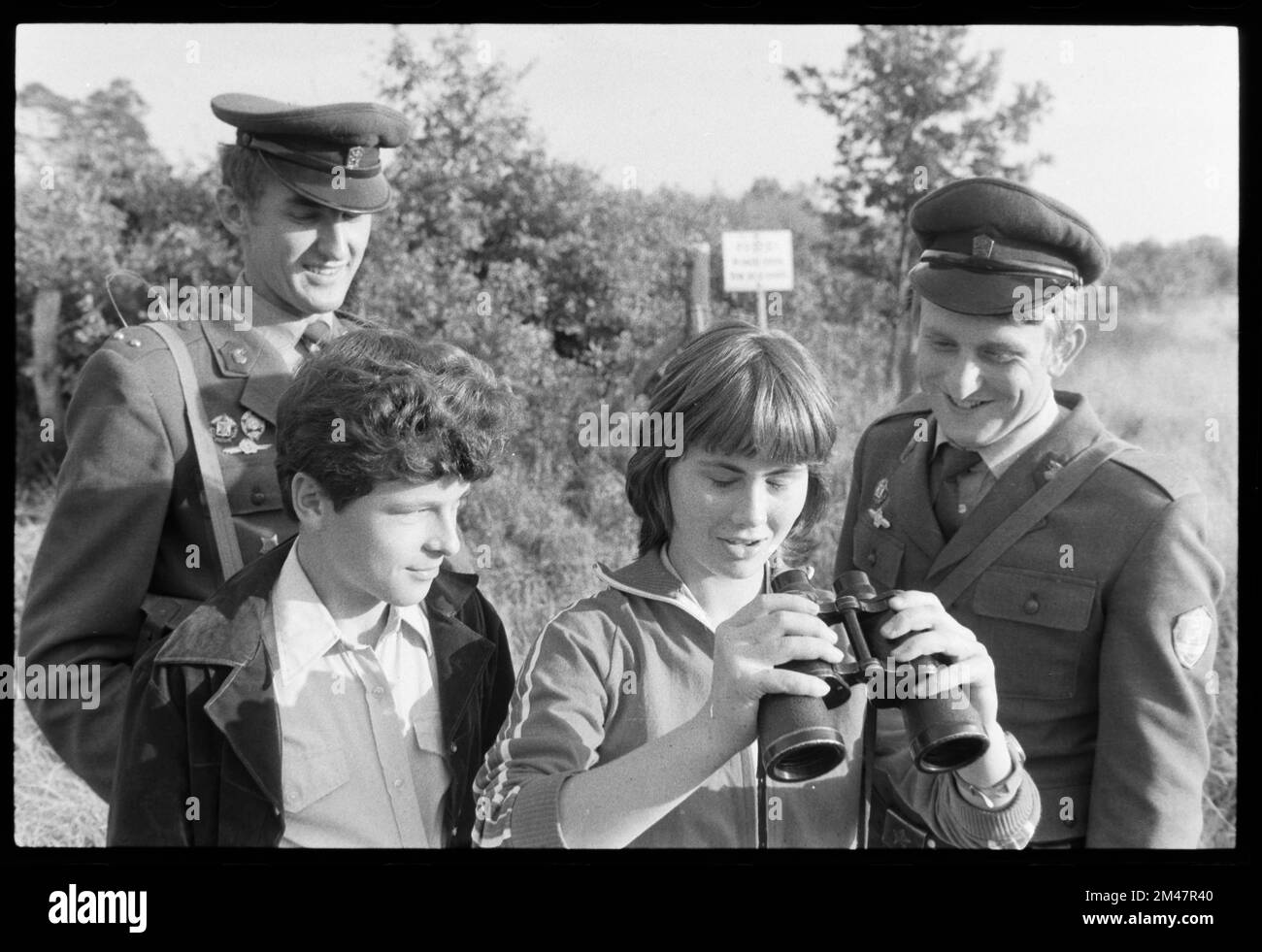 ***NOVEMBER 1981 DATEI FOTO**** Junge Grenzschutzbeamte. Im Stadtteil Breclav in Südmähren gibt es zwanzig Einheiten der jungen Grenzschutzbeamten, die zusammenkommen Stockfoto