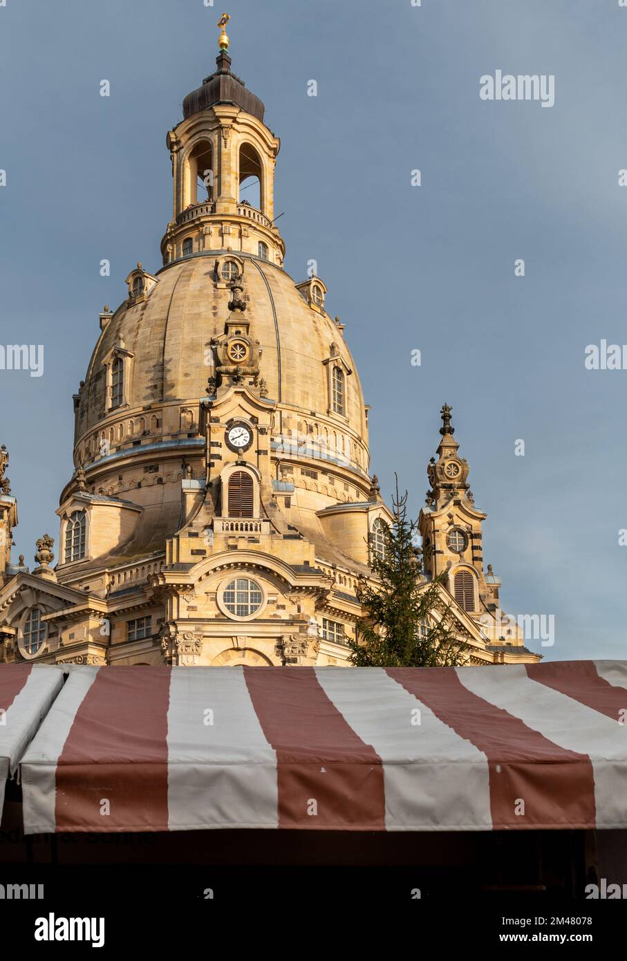 Die Frauenkirche Dresden im Advent Stockfoto