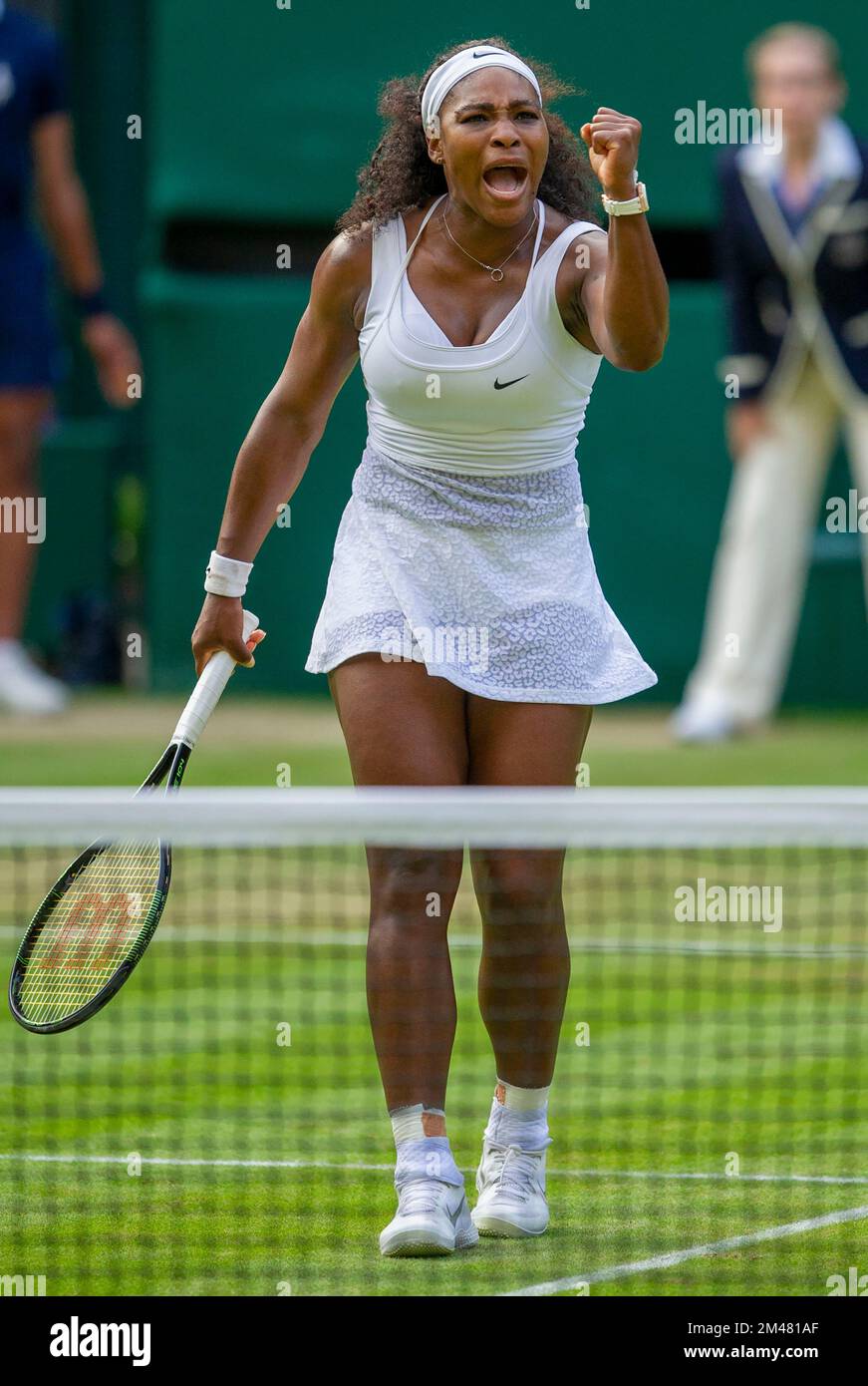 SerenaWilliams, Wimbledon Championships 2015, Wimbledon, London. Womens Singles, dritte Runde, Serena Williams gegen Heather Watson, Centre Court. Stockfoto