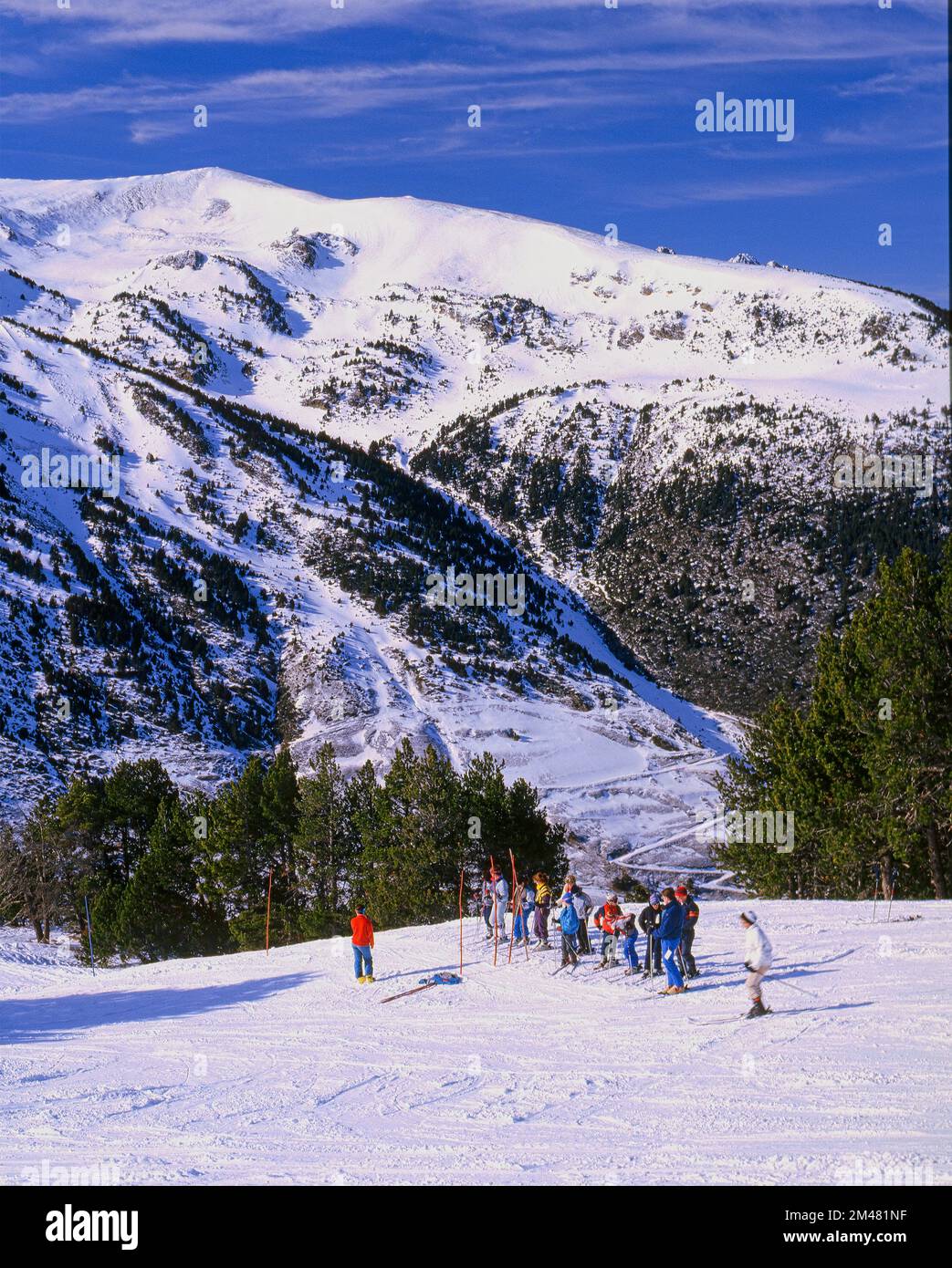 Skischule in Soldeu Andorra Stockfoto