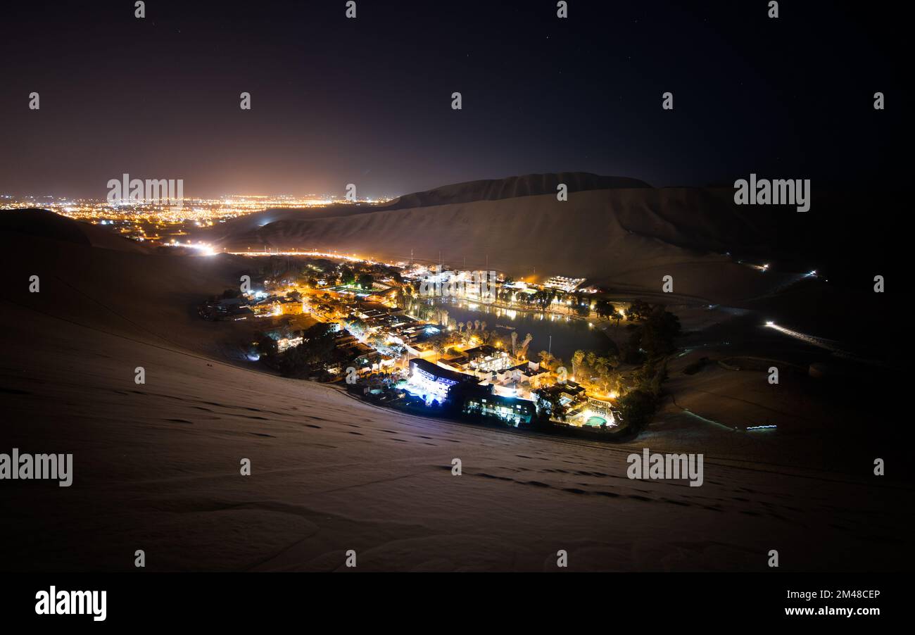 Wüstenoase, Huacachina, Peru, Südamerika Stockfoto