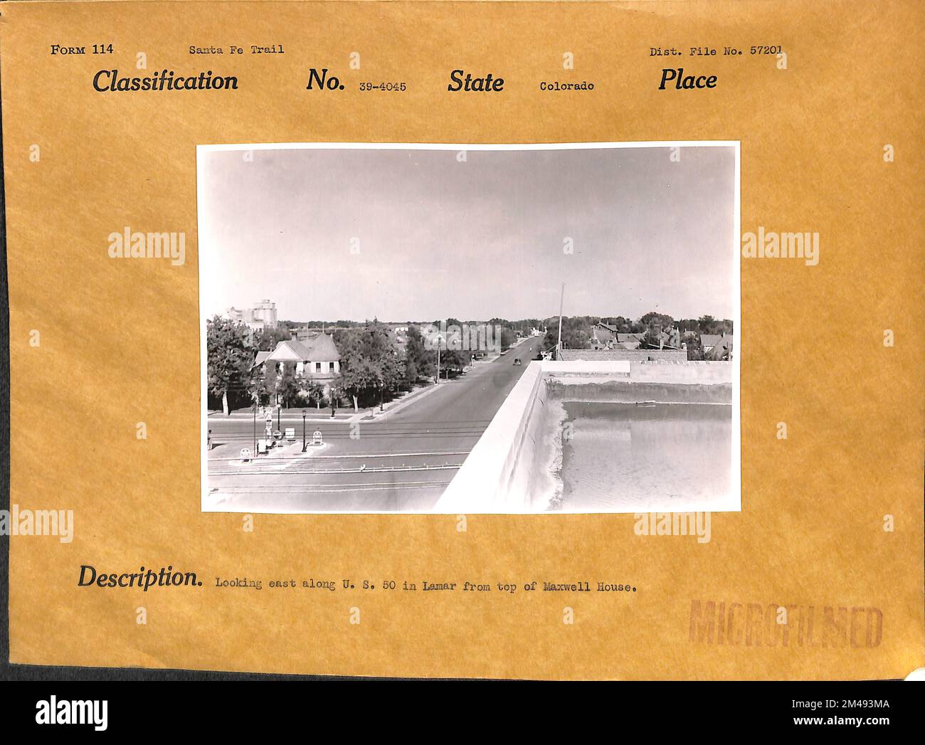 Von der Spitze des Maxwell House aus blickt ihr auf der U.S. 50 in Lamar nach Osten. Bundesstaat Colorado. Stockfoto