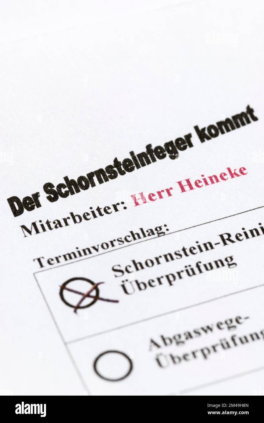 Ankündigung in Form eines Schornsteinfegers für die Reinigung und Inspektion des Schornsteins, ein Stück Papier Stockfoto