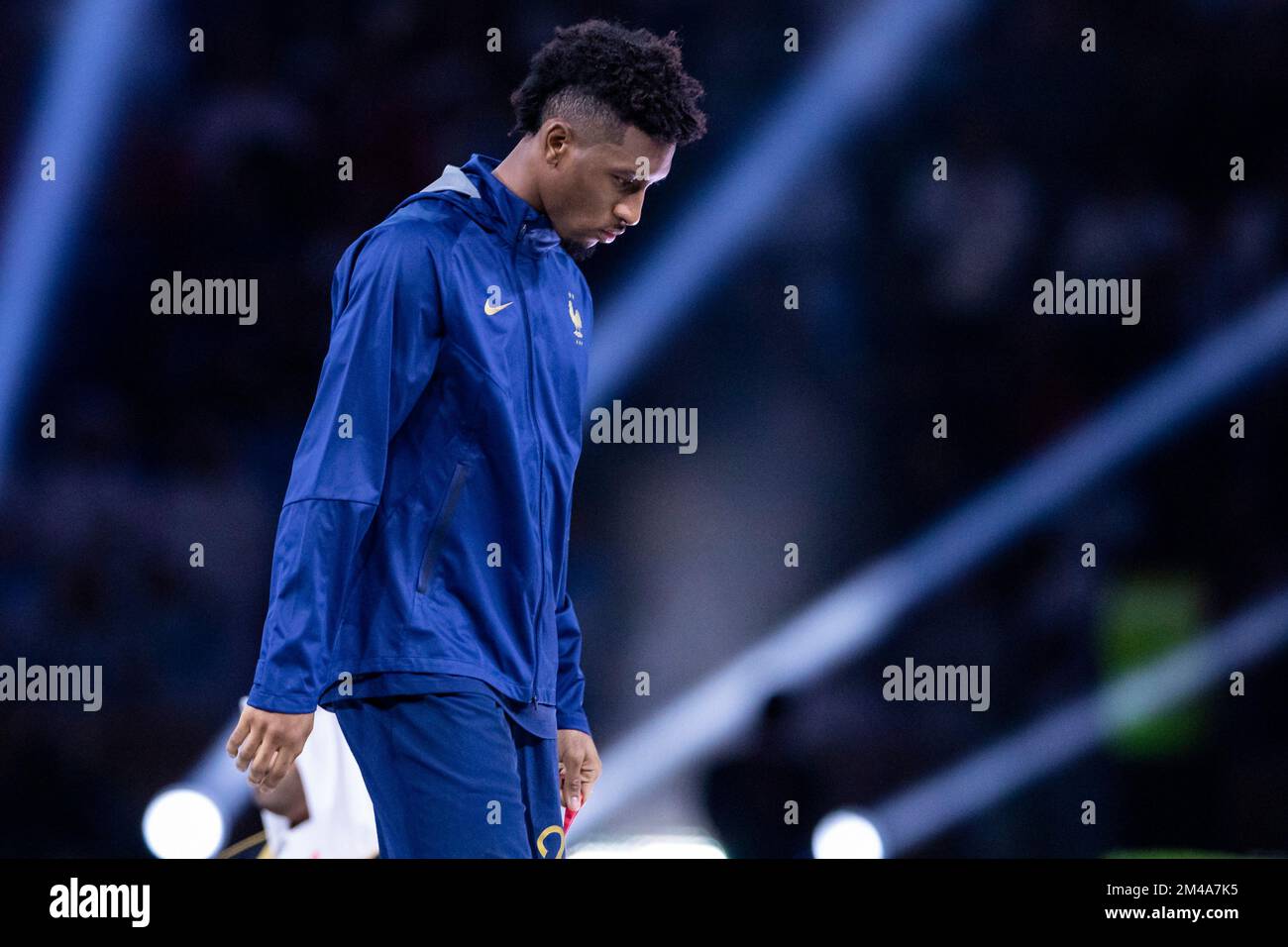 Lusail, Katar. 18.. Dezember 2022. Fußball: Weltmeisterschaft, Argentinien - Frankreich, Endrunde, Finale, Lusail Stadium, Frankreichs Kingsley Coman reagiert unglücklich auf die Preisverleihung. Kredit: Tom Weller/dpa/Alamy Live News Stockfoto