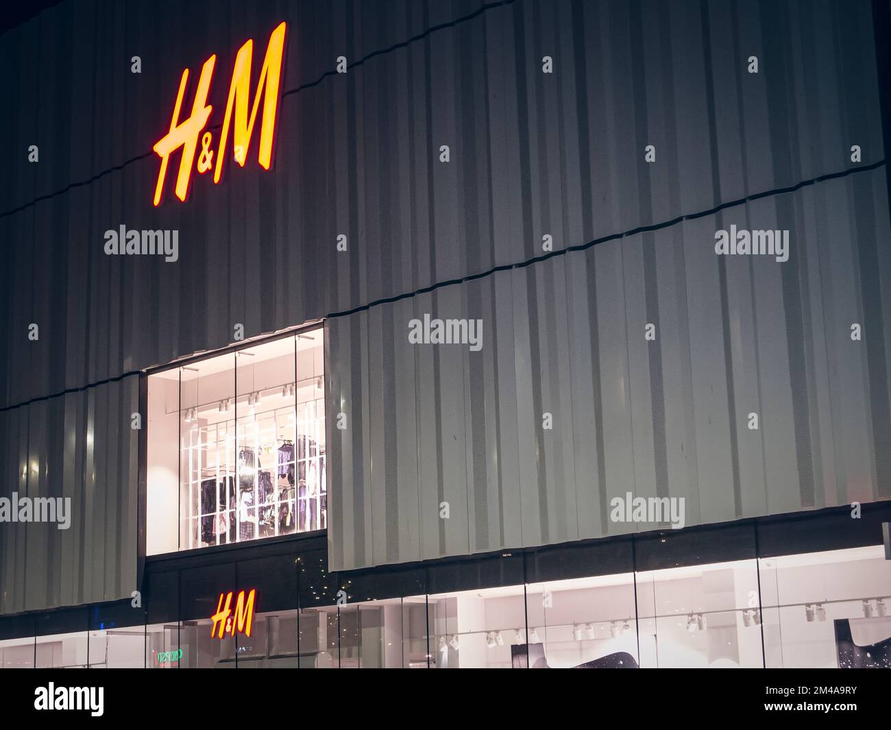 H&M Bekleidungsgeschäfte. Stockfoto