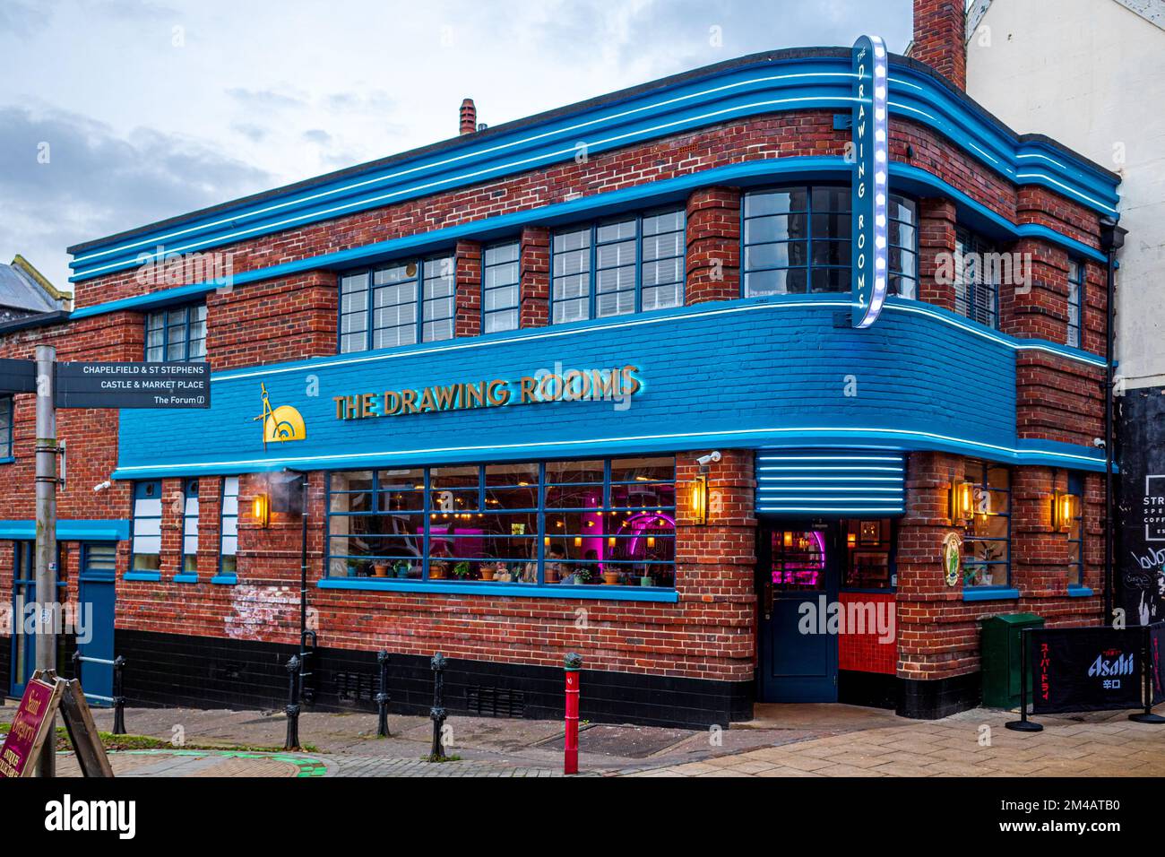 The Drawing Rooms Pub Norwich, früher Birdcage Pub 23 Pottergate Norwich. Ursprünglich 1859 erbaut, aber um 1938 im Art déco-Stil umgestaltet. Stockfoto