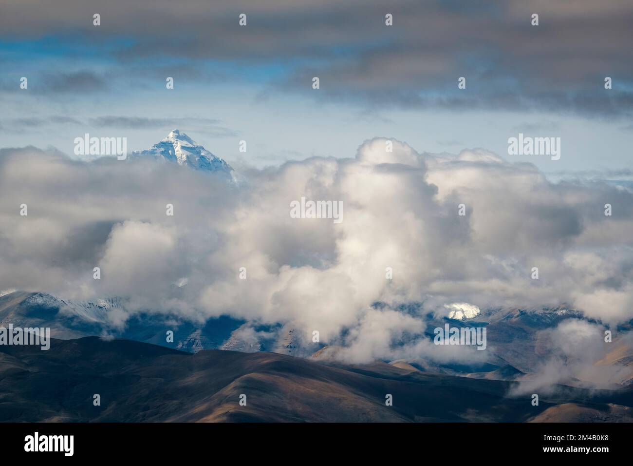 Die Nordseite von Chomolungma oder Everest ab Pang La Pass. Autonome Region Tibet. China. Stockfoto