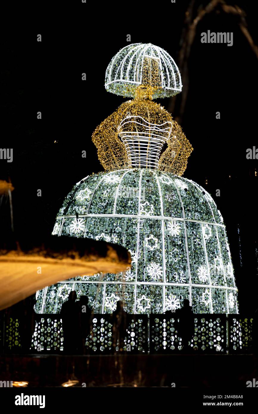 Menina. Menina de luz schmückt die Straßen der Stadt Madrid zur Weihnachtszeit. Frohe Weihnachten 2022. Fotografie. Stockfoto