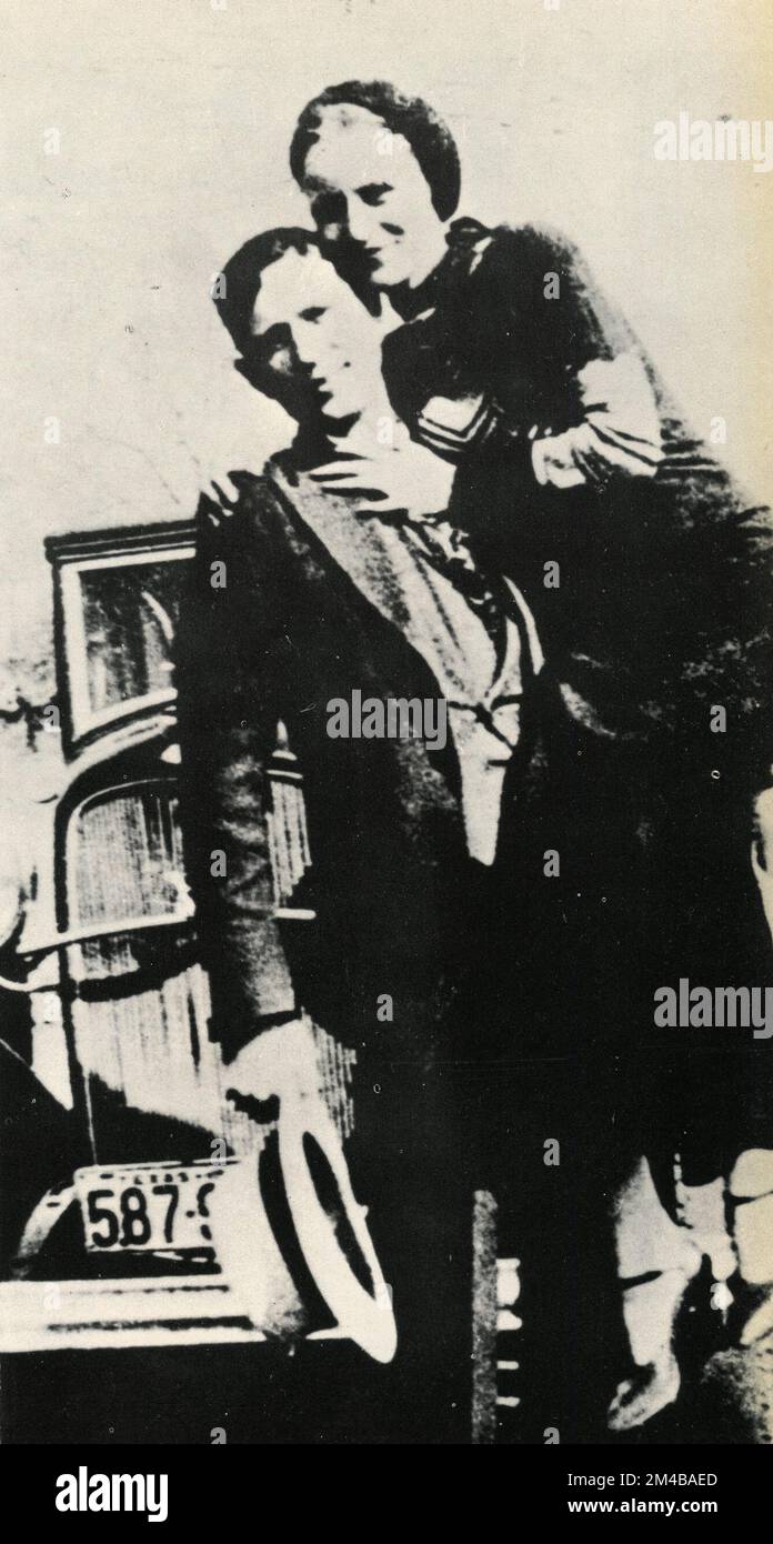 Amerikanisches Kriminalpaar Bonnie Parker und Clyde Barrow spielen, USA 1930er Stockfoto