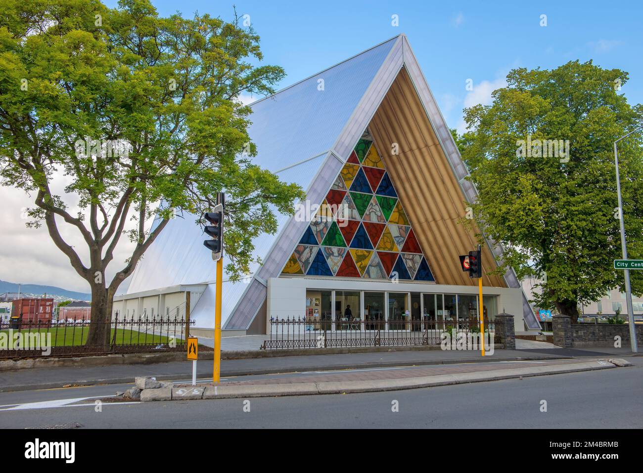Die „Pappkathedrale“ wurde in Christchurch als temporäre Kirche errichtet, um die Kathedrale zu ersetzen, die durch das Erdbeben auf dem Latimer Platz beschädigt wurde Stockfoto