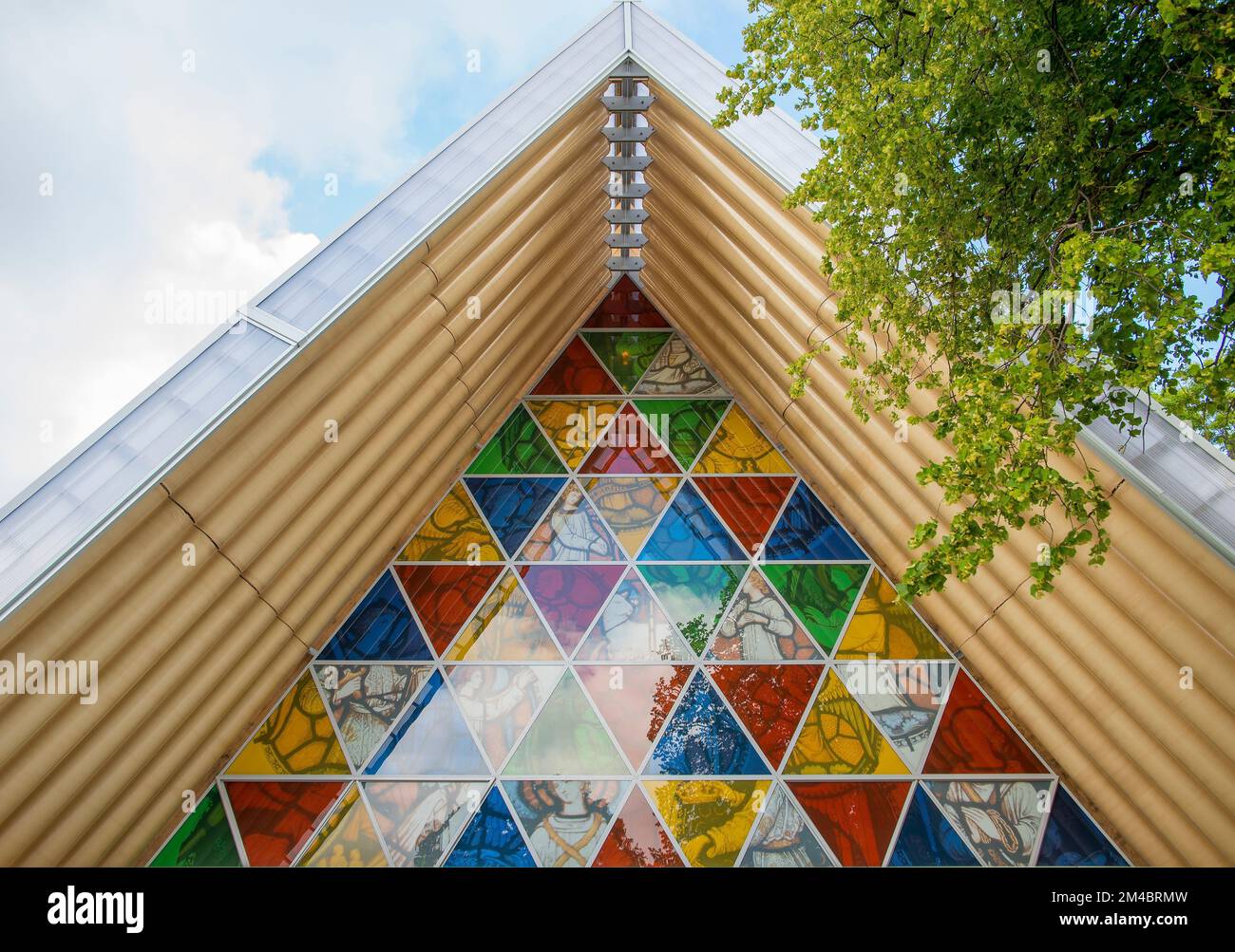 Die „Pappkathedrale“ wurde in Christchurch als temporäre Kirche errichtet, um die Kathedrale zu ersetzen, die durch das Erdbeben auf dem Latimer Platz beschädigt wurde Stockfoto