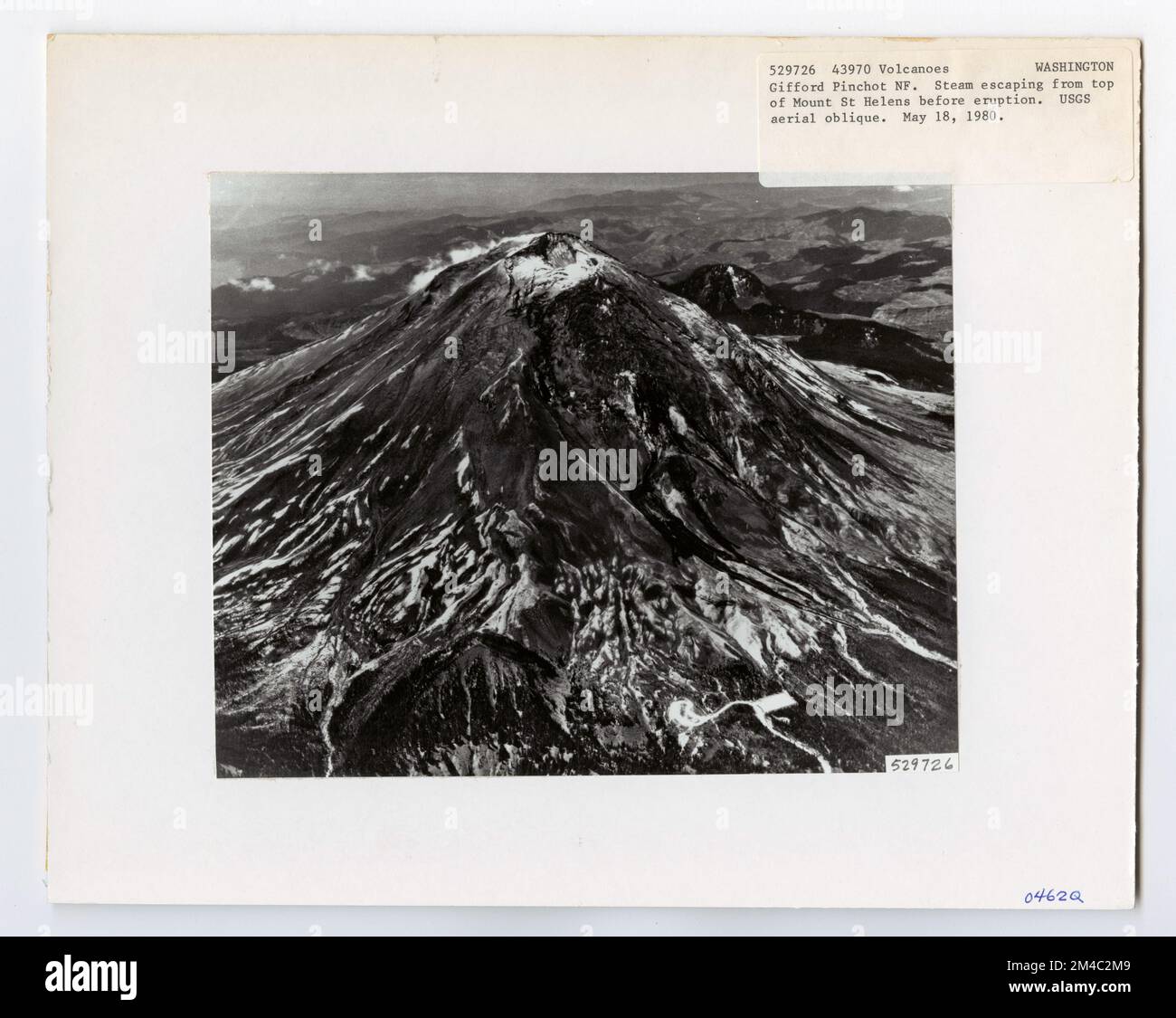 Vulkane - Vor Mount St. Helens Eruption - Washington. Fotografien zu National Forests, Resource Management Practices, Personal sowie Kultur- und Wirtschaftsgeschichte Stockfoto