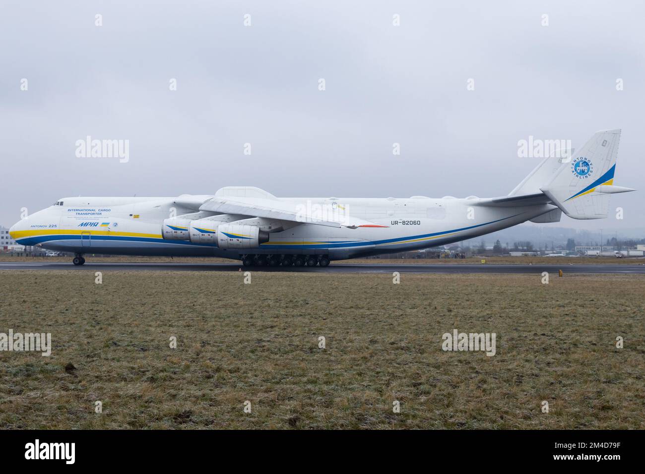 AN225 COVID-19-Sonderfrachtbetrieb in Linz Stockfoto