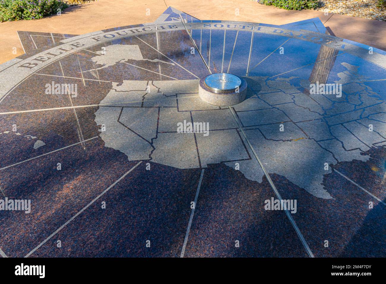 Monument mit dem Geographical Center of the USA, Belle Fourche, South Dakota, USA Stockfoto