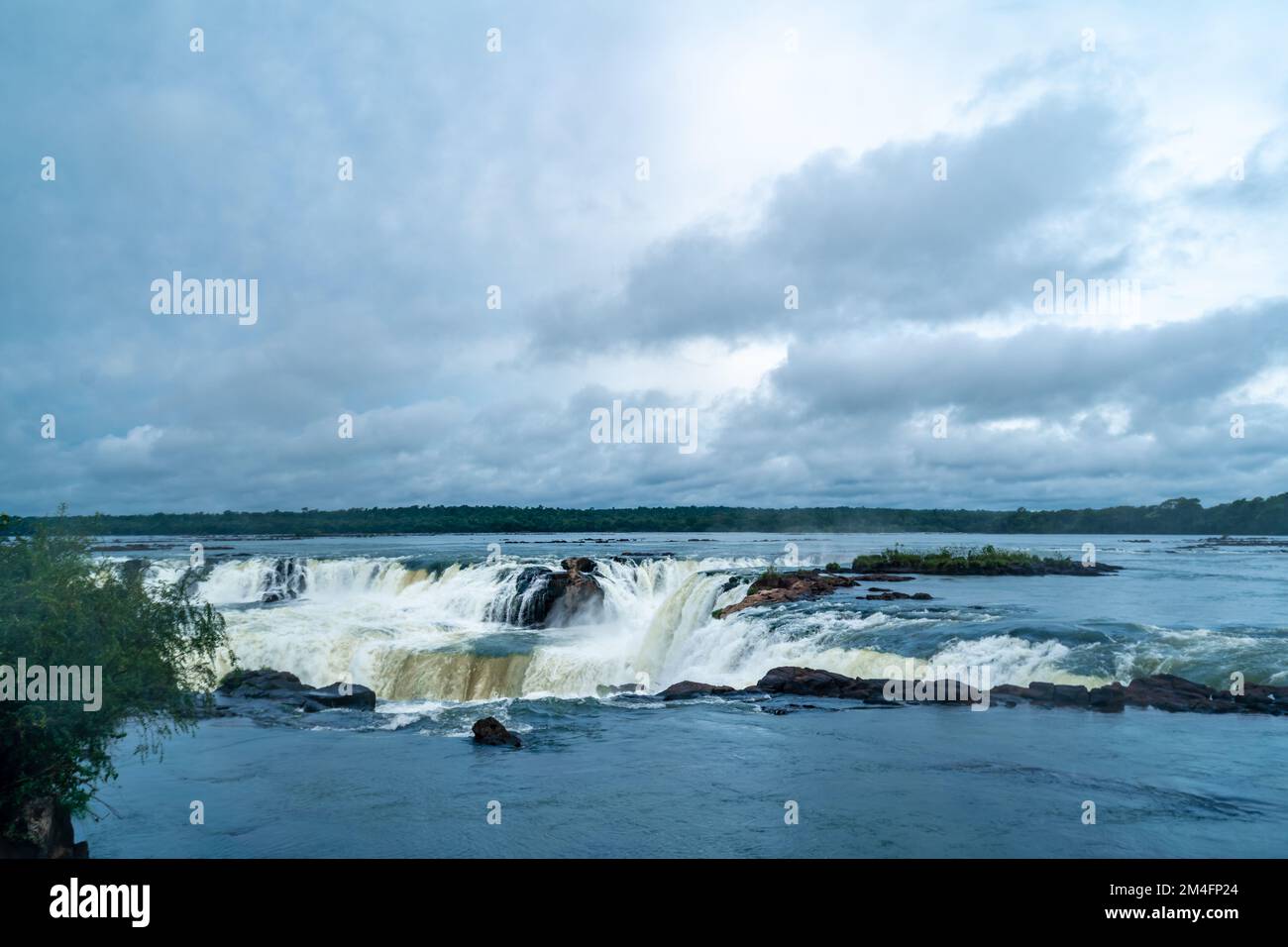 Das größte Wasserfallsystem der Erde, Iguazu, aus einem Hubschrauber Stockfoto