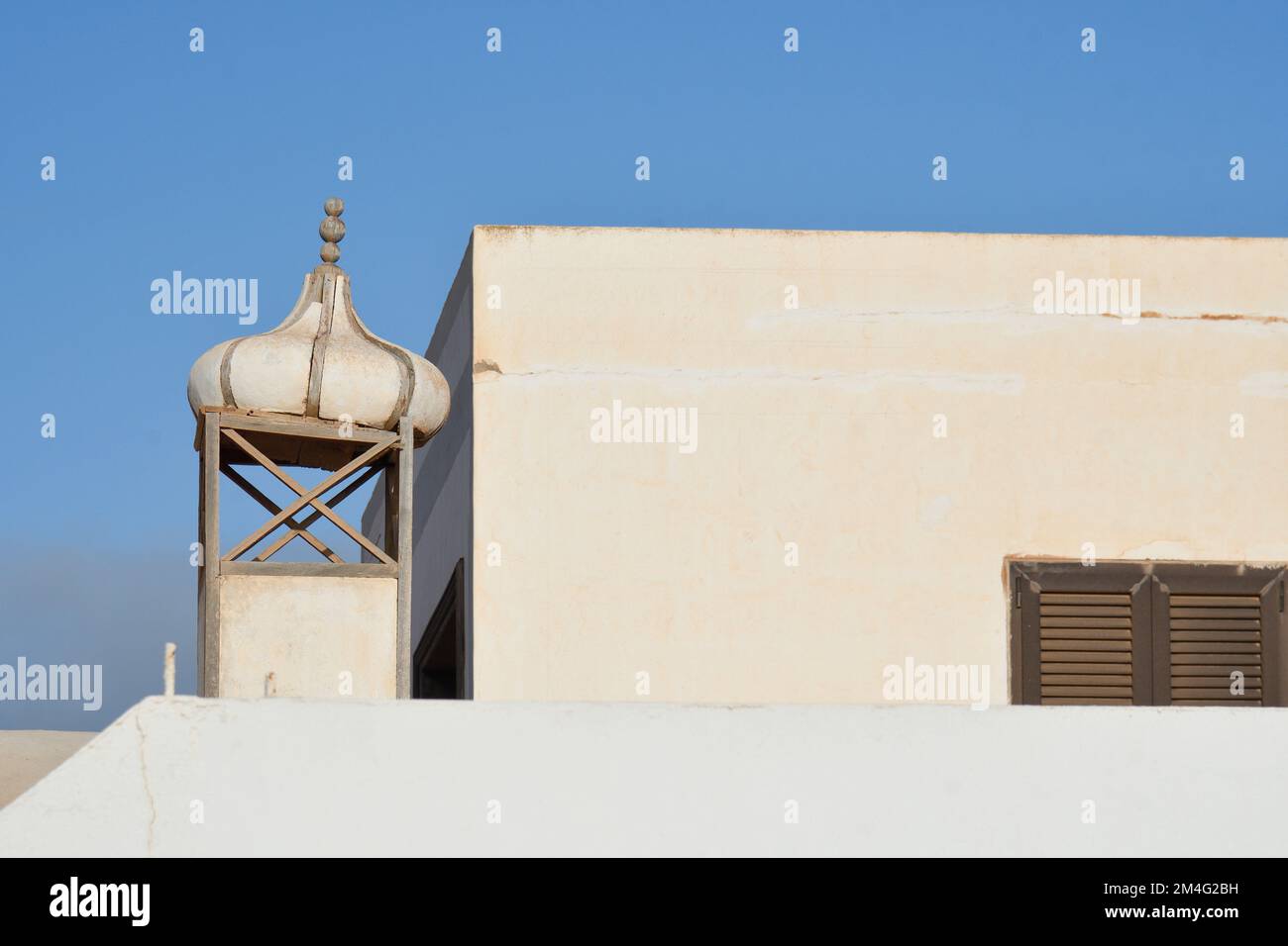 Details der typischen Schornsteine der Häuser von Lanzarote Stockfoto