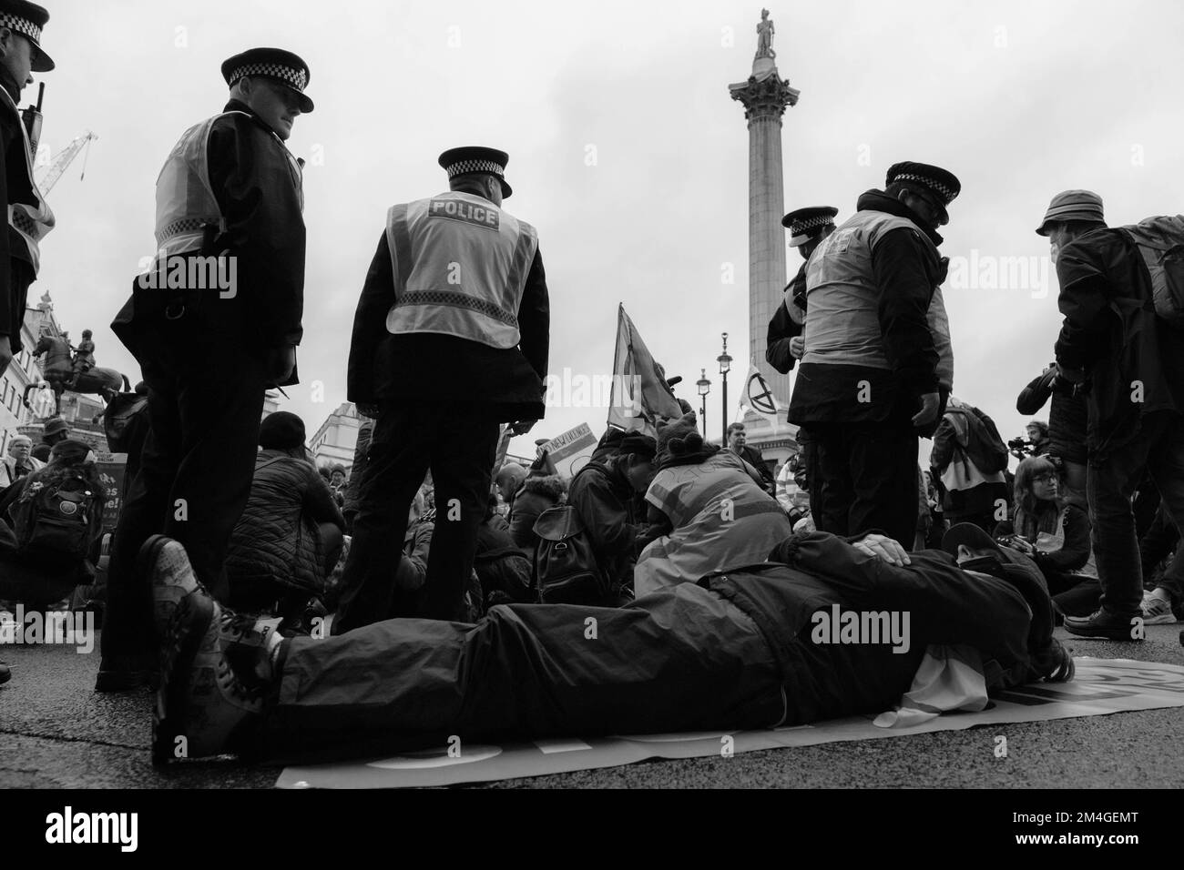 London, Großbritannien. 5. NOVEMBER 2022. Demonstranten demonstrieren, wenn sie von der Regierung verlangen, dass sie allgemeine Wahlen fordern. Stockfoto