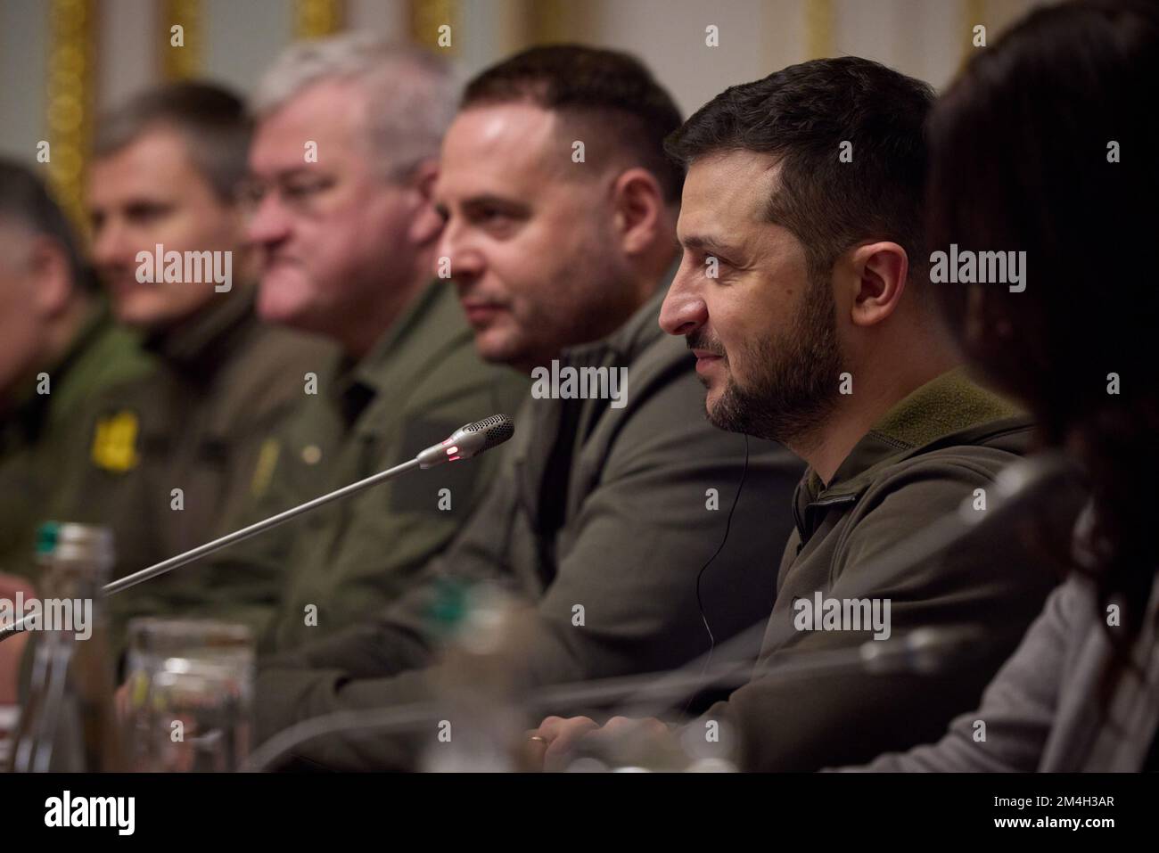 KIEW, UKRAINE - 19. November 2022 - der ukrainische Präsident Volodymyr Zelenskyy trifft sich mit dem britischen Premierminister Rishi Sunak in Kiew, Ukraine. Es Stockfoto