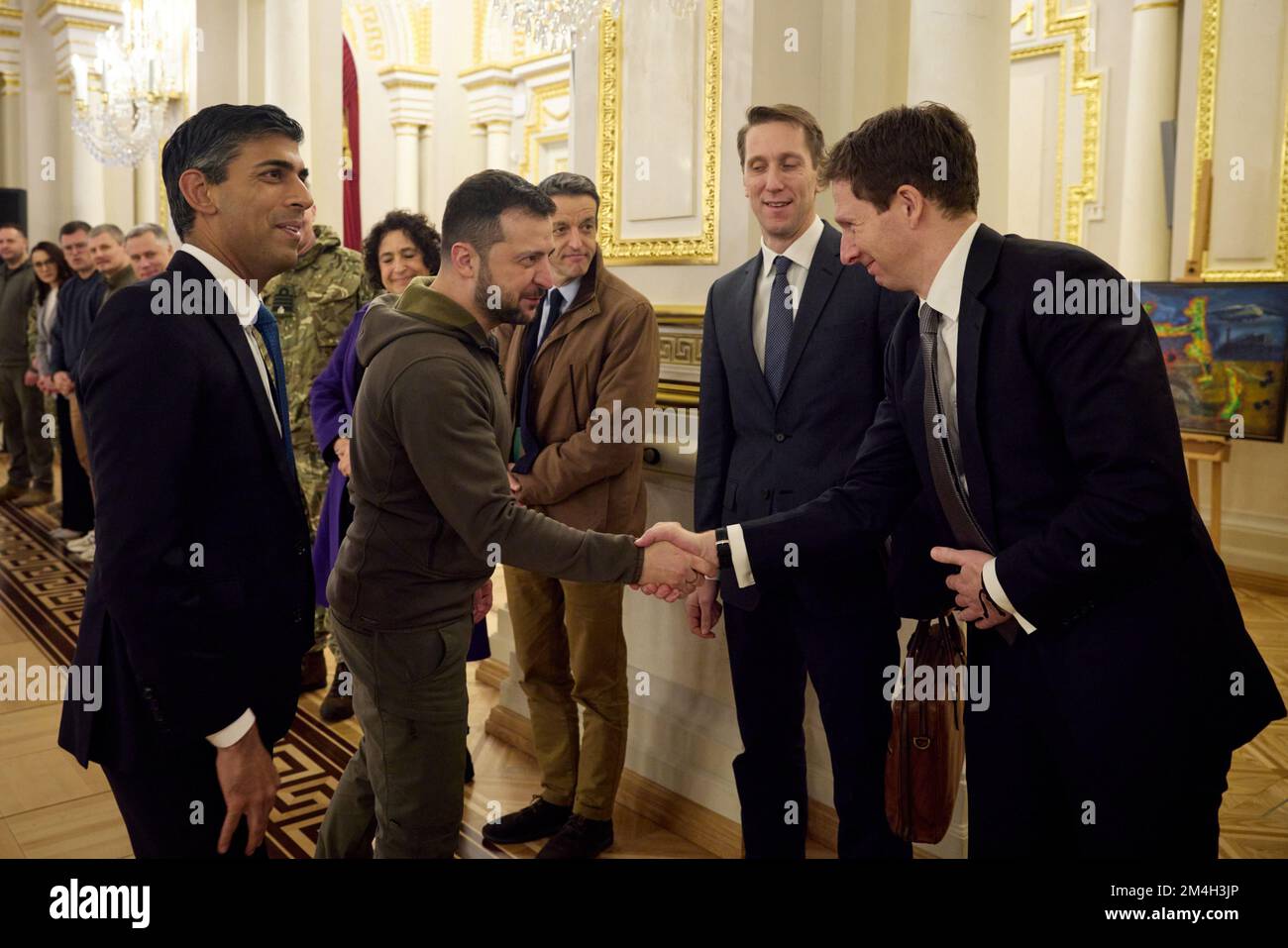 KIEW, UKRAINE - 19. November 2022 - der ukrainische Präsident Volodymyr Zelenskyy trifft sich mit dem britischen Premierminister Rishi Sunak in Kiew, Ukraine. Es Stockfoto