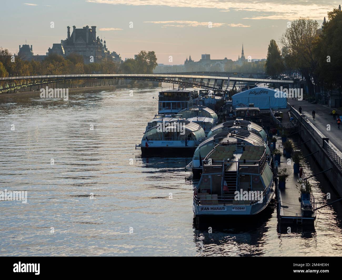 Passerelle Leopold Sedar Senghor Bridge, Foot Bridge, River Seine, Paris, Frankreich, Europa, EU. Stockfoto